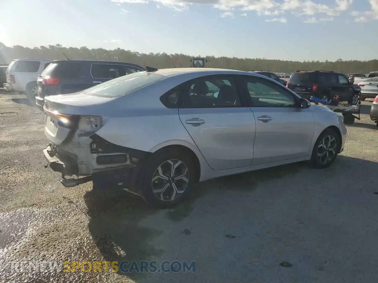 3 Photograph of a damaged car 3KPF24AD5ME389888 KIA FORTE 2021