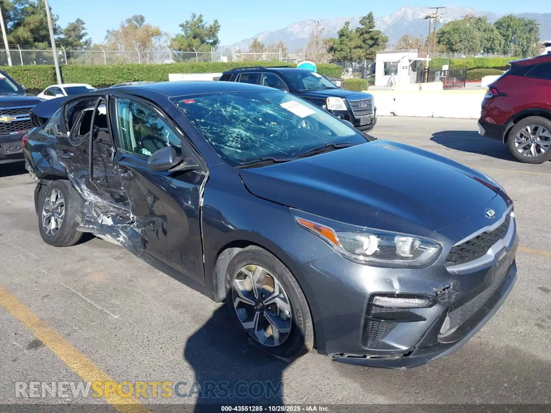 1 Photograph of a damaged car 3KPF24AD5ME407158 KIA FORTE 2021
