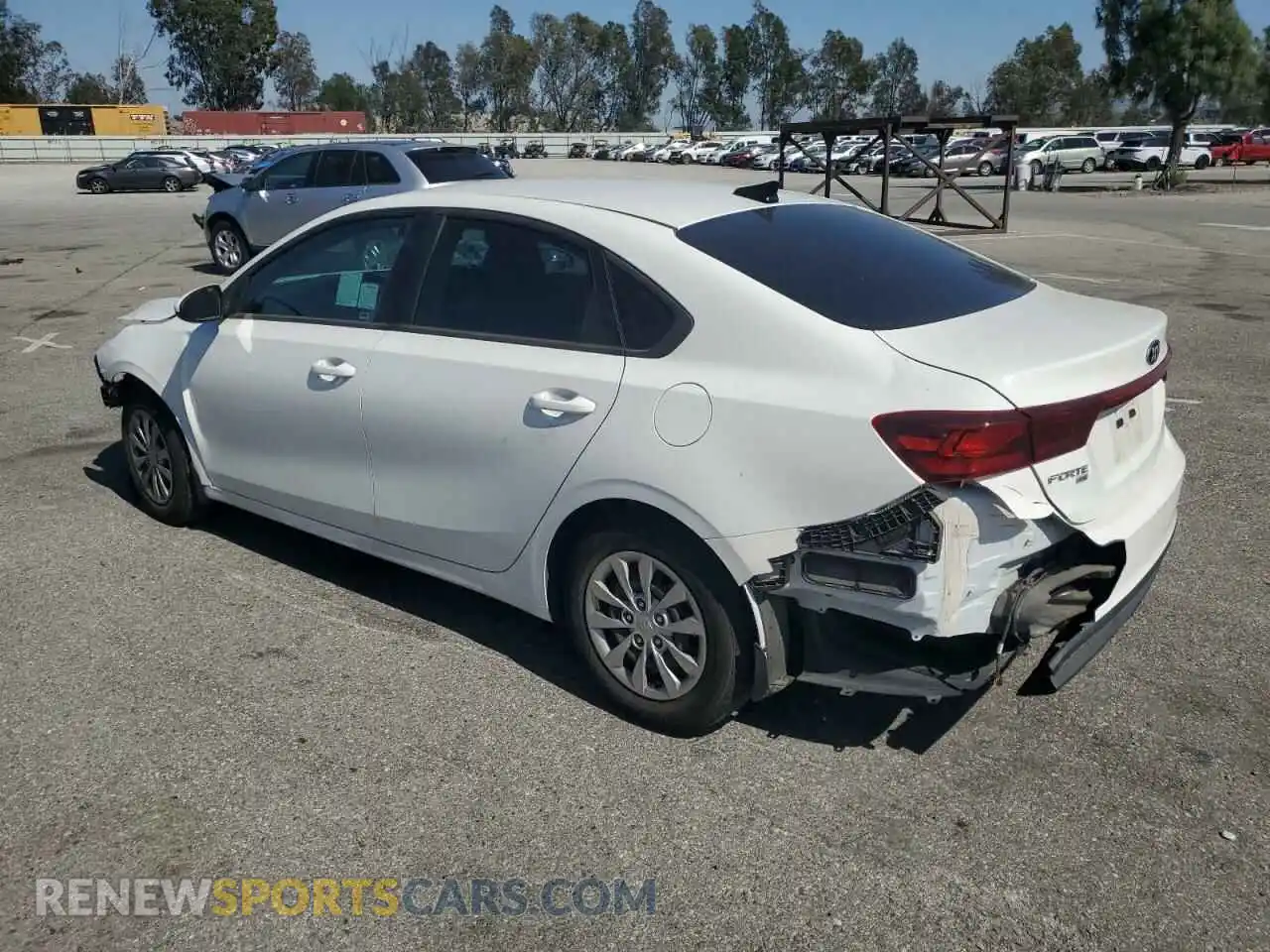 2 Фотография поврежденного автомобиля 3KPF24AD6ME285362 KIA FORTE 2021