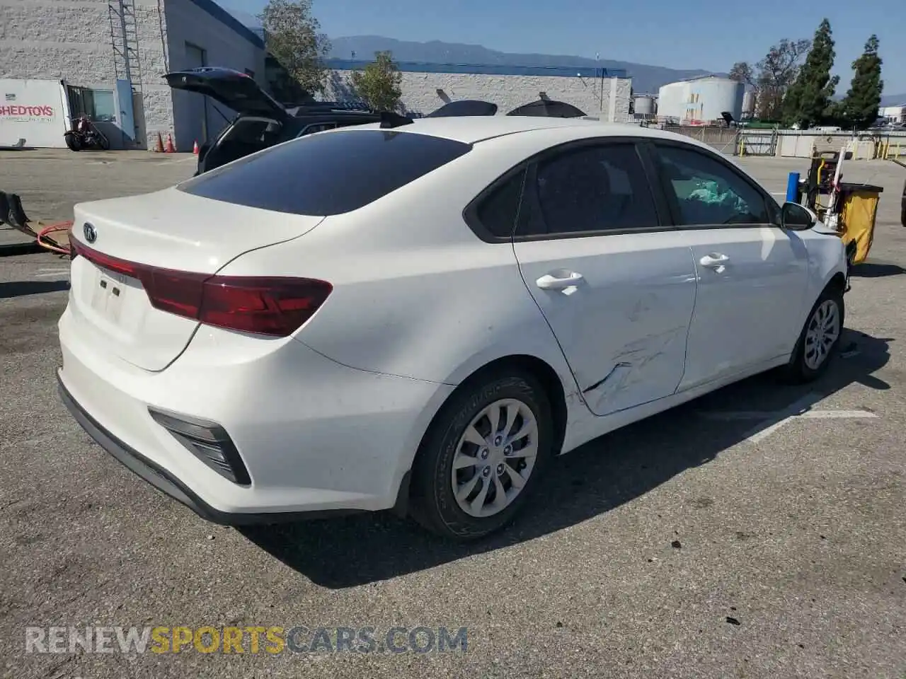 3 Фотография поврежденного автомобиля 3KPF24AD6ME285362 KIA FORTE 2021