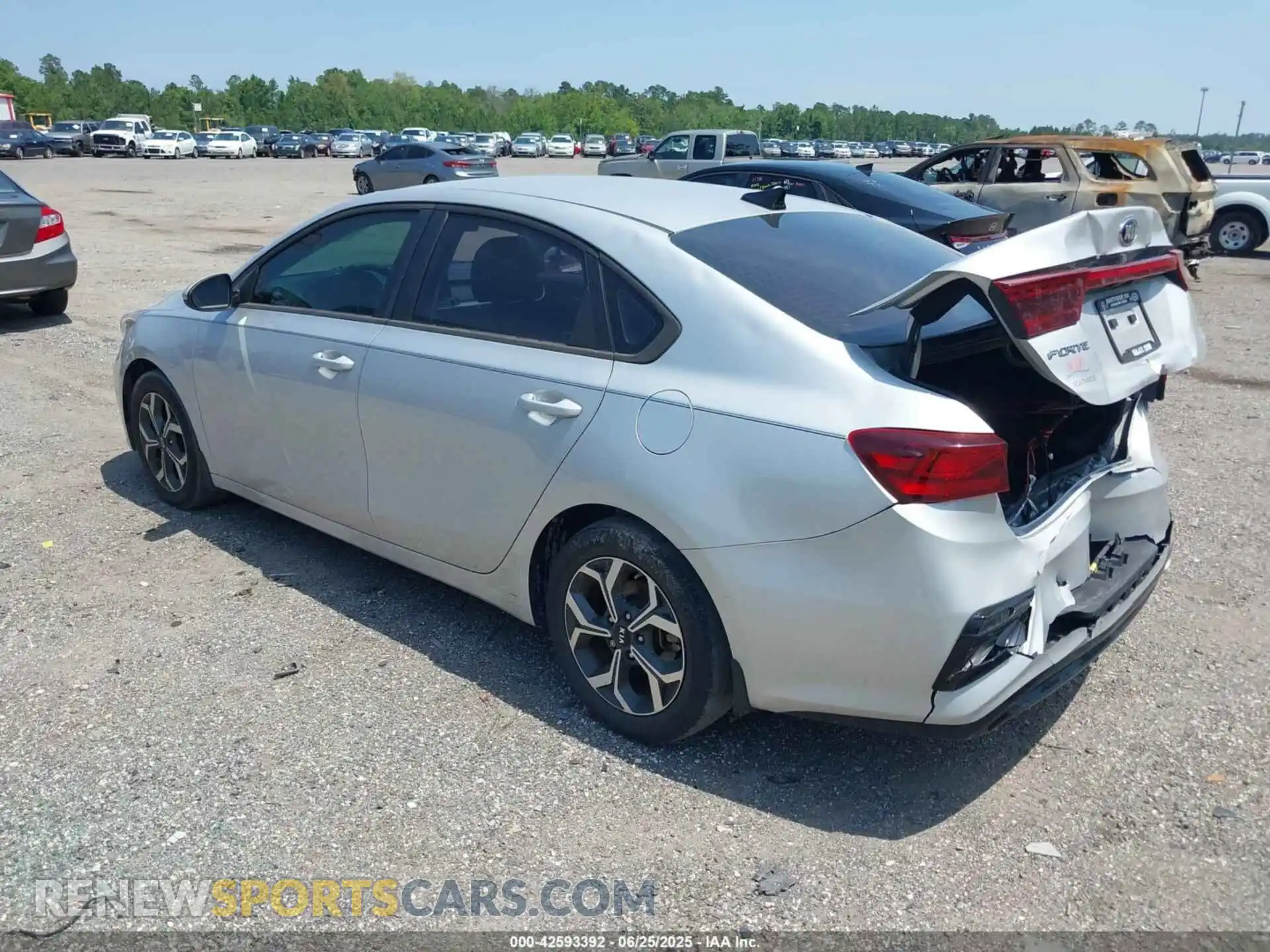 3 Photograph of a damaged car 3KPF24AD6ME290464 KIA FORTE 2021