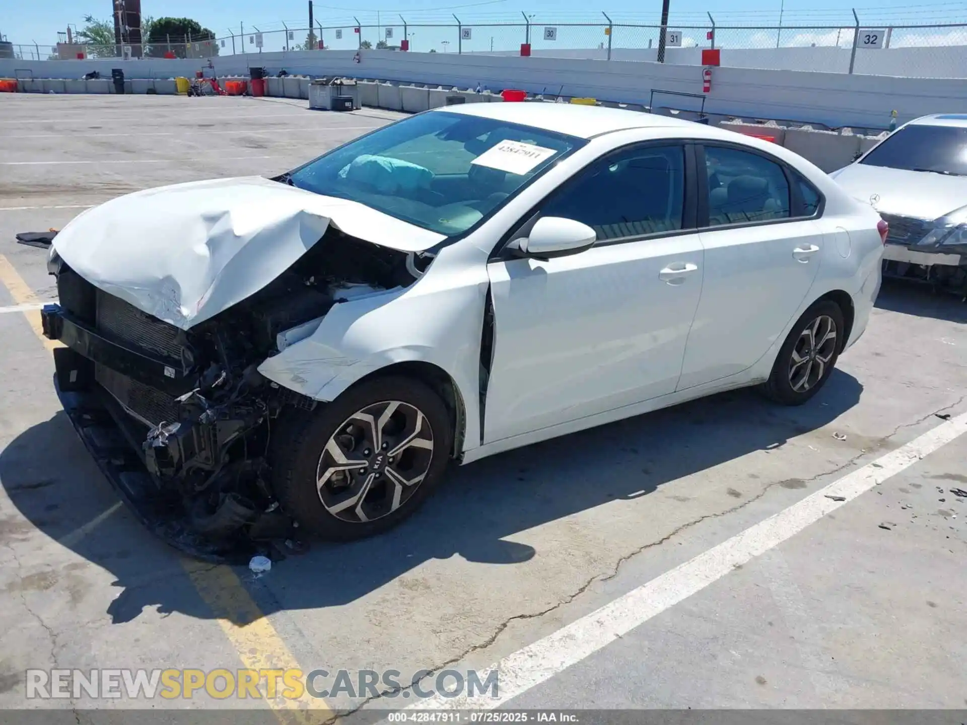 2 Photograph of a damaged car 3KPF24AD6ME292389 KIA FORTE 2021