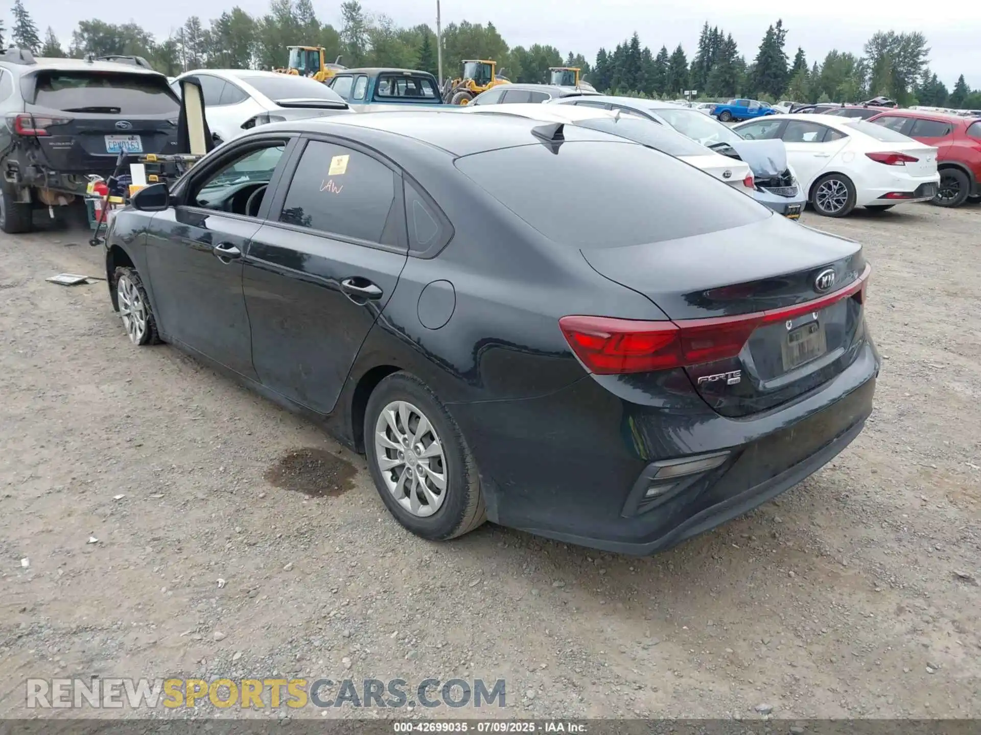 3 Фотография поврежденного автомобиля 3KPF24AD6ME320238 KIA FORTE 2021