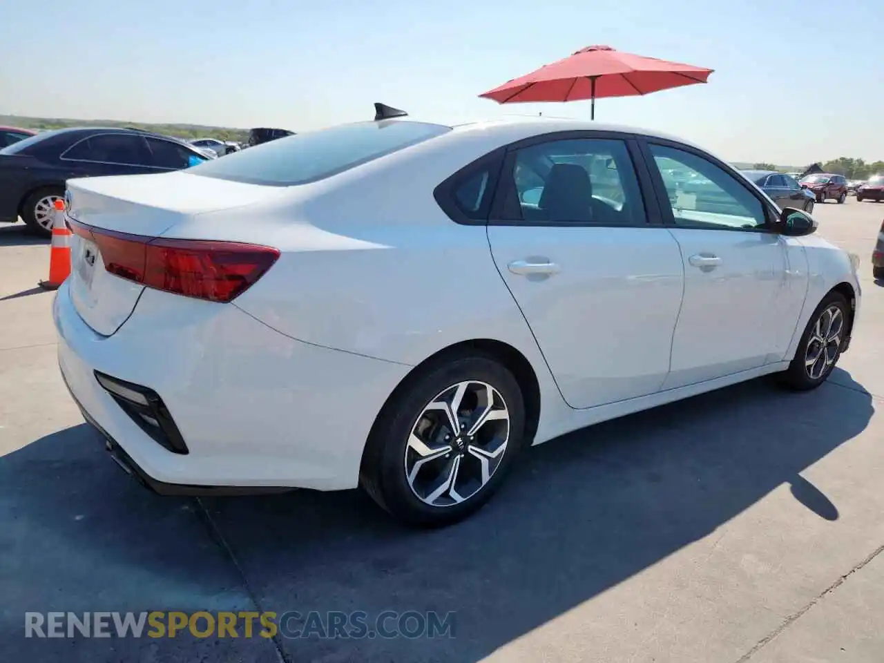 3 Photograph of a damaged car 3KPF24AD6ME325259 KIA FORTE 2021