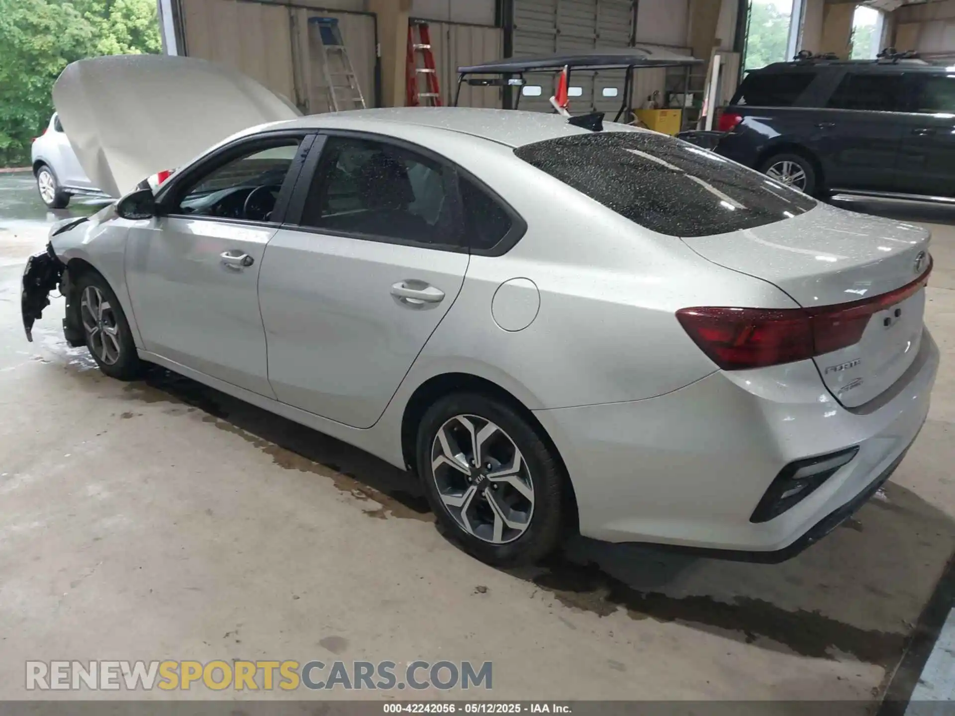 3 Photograph of a damaged car 3KPF24AD6ME326363 KIA FORTE 2021
