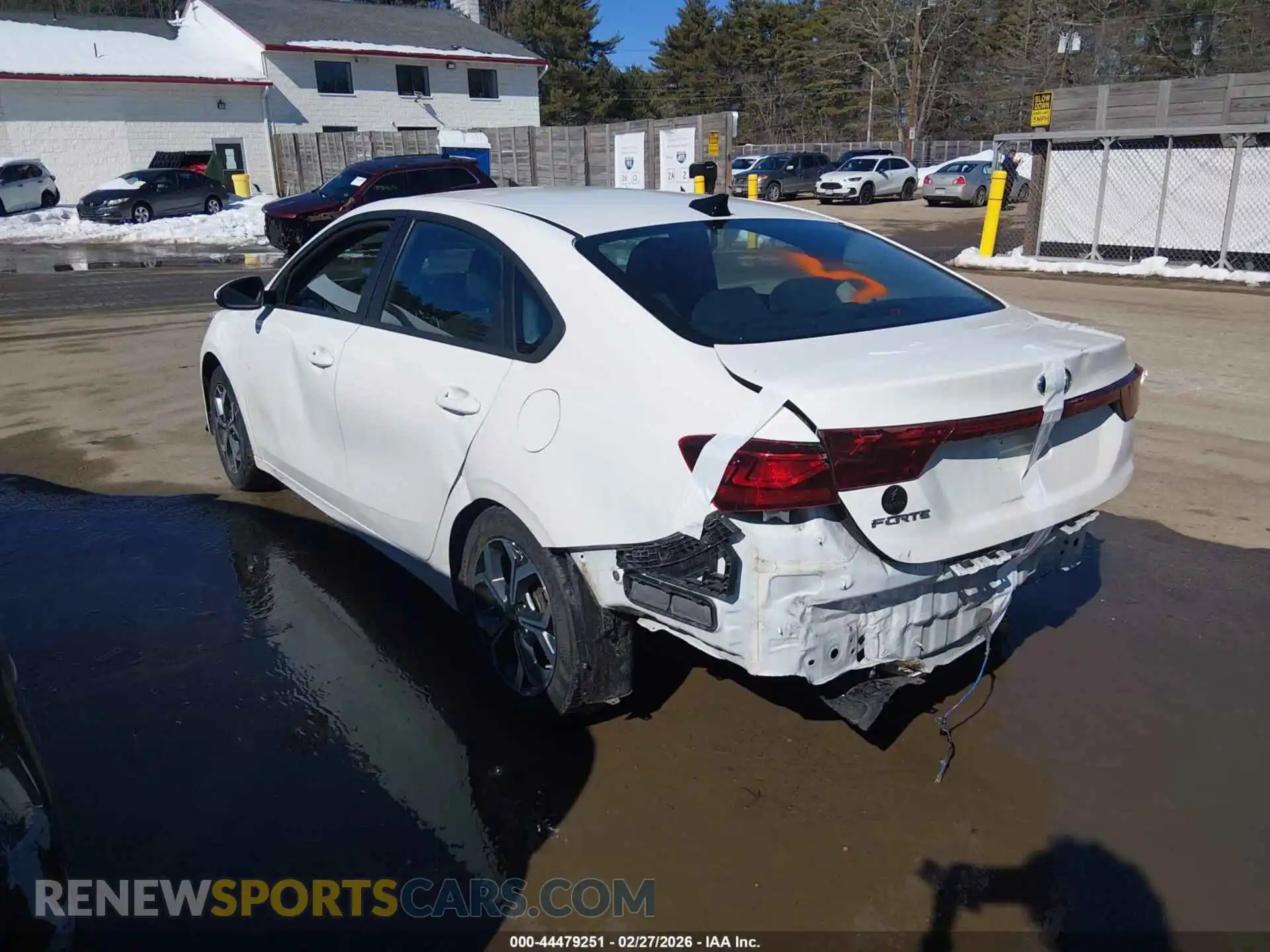 3 Photograph of a damaged car 3KPF24AD6ME334995 KIA FORTE 2021