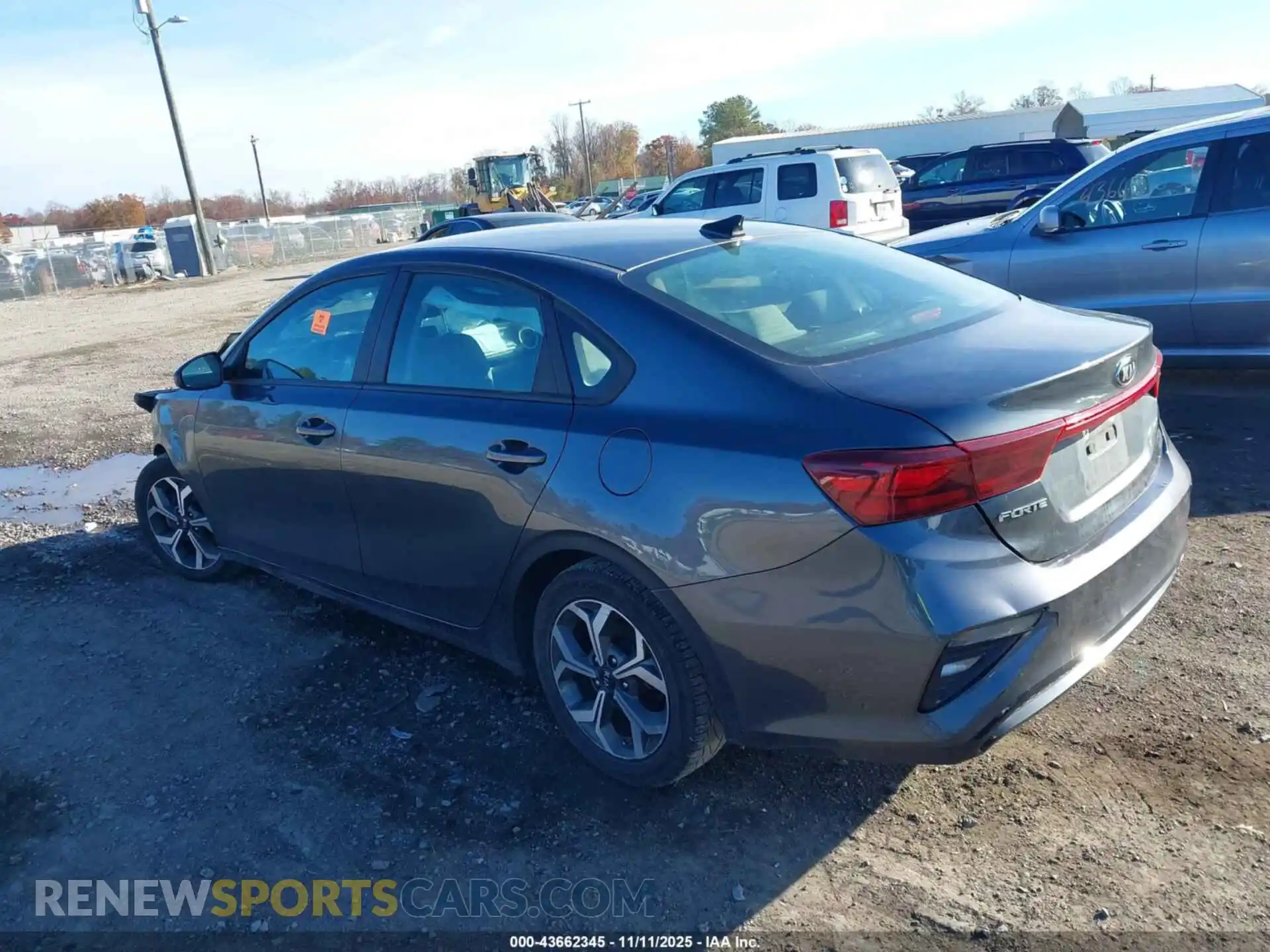 3 Фотография поврежденного автомобиля 3KPF24AD6ME345320 KIA FORTE 2021