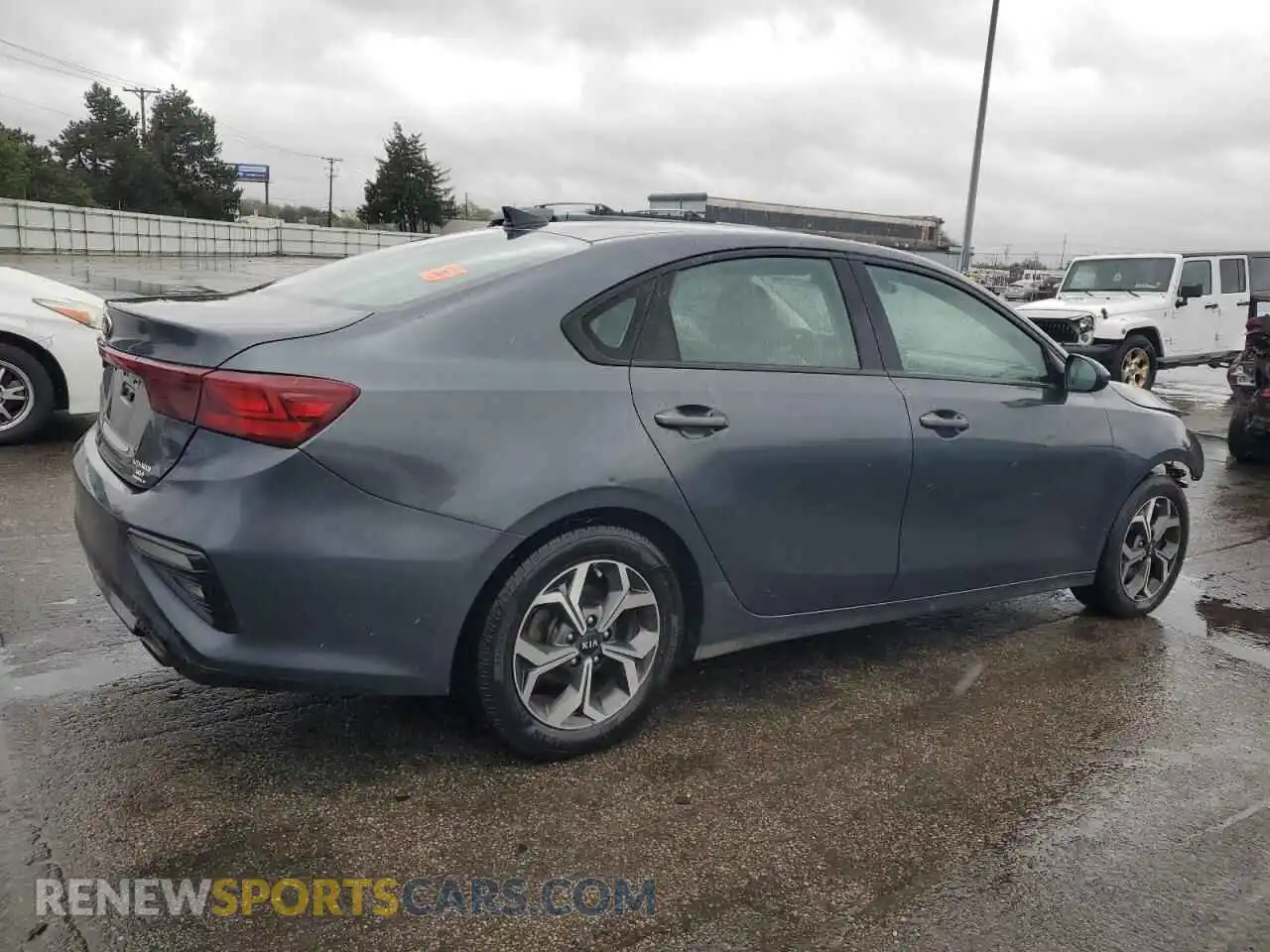 3 Photograph of a damaged car 3KPF24AD6ME352400 KIA FORTE 2021