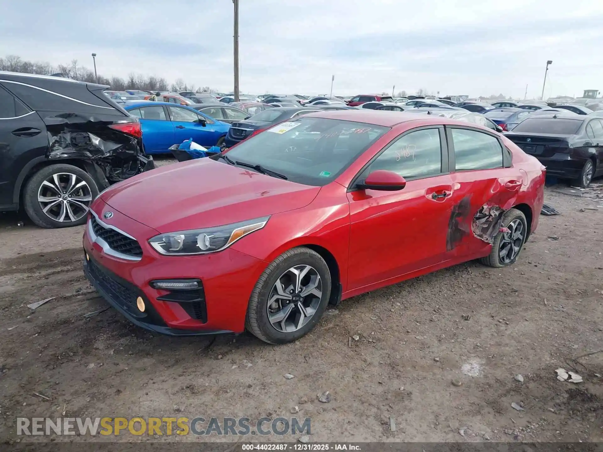 2 fotografías del automóvil dañado 3KPF24AD6ME355541 KIA FORTE 2021
