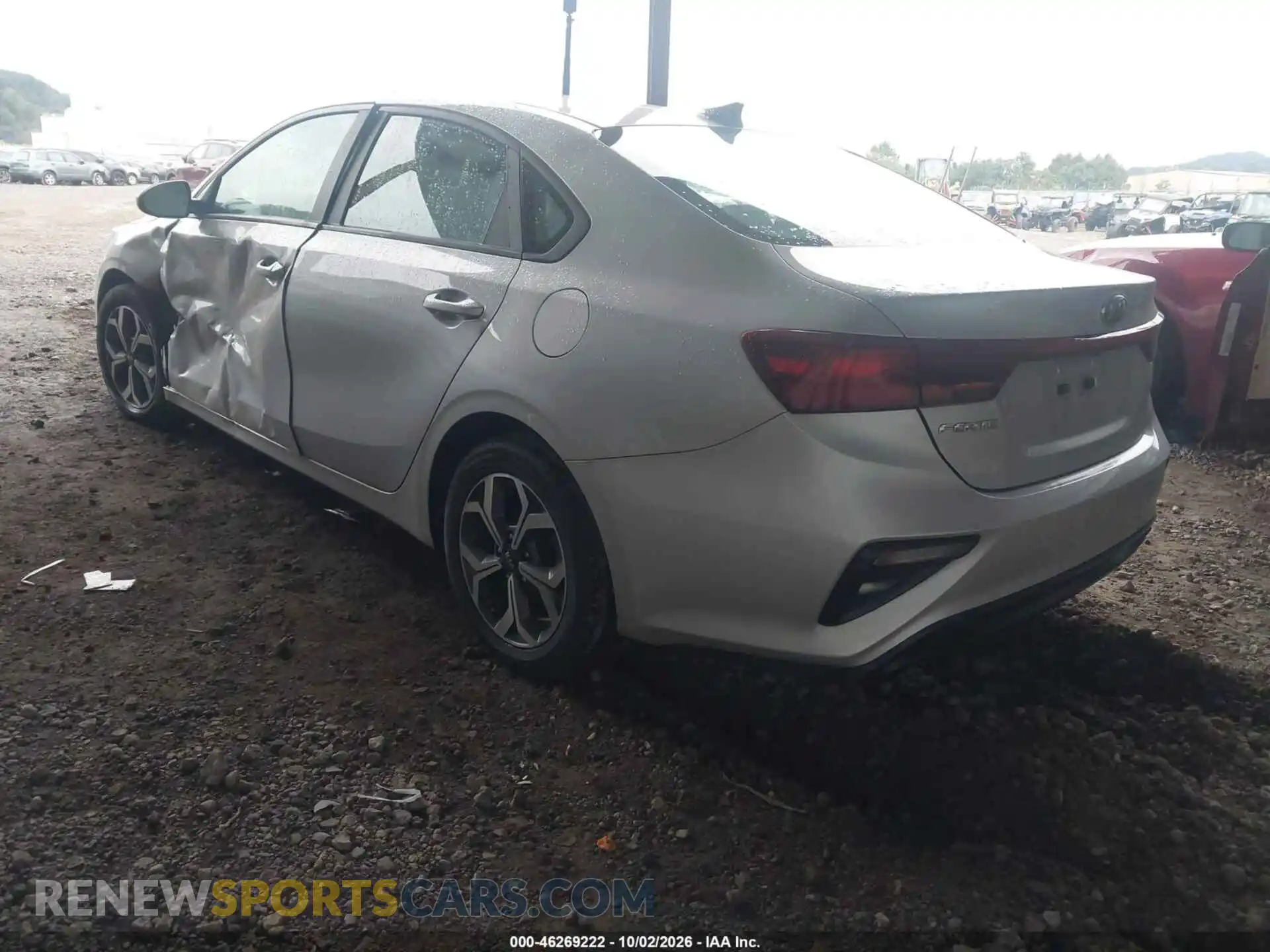 3 fotografías del automóvil dañado 3KPF24AD6ME370685 KIA FORTE 2021