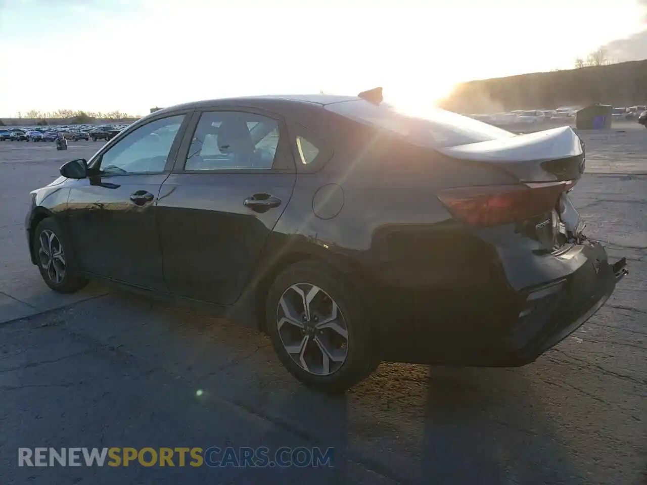 2 Фотография поврежденного автомобиля 3KPF24AD6ME373540 KIA FORTE 2021