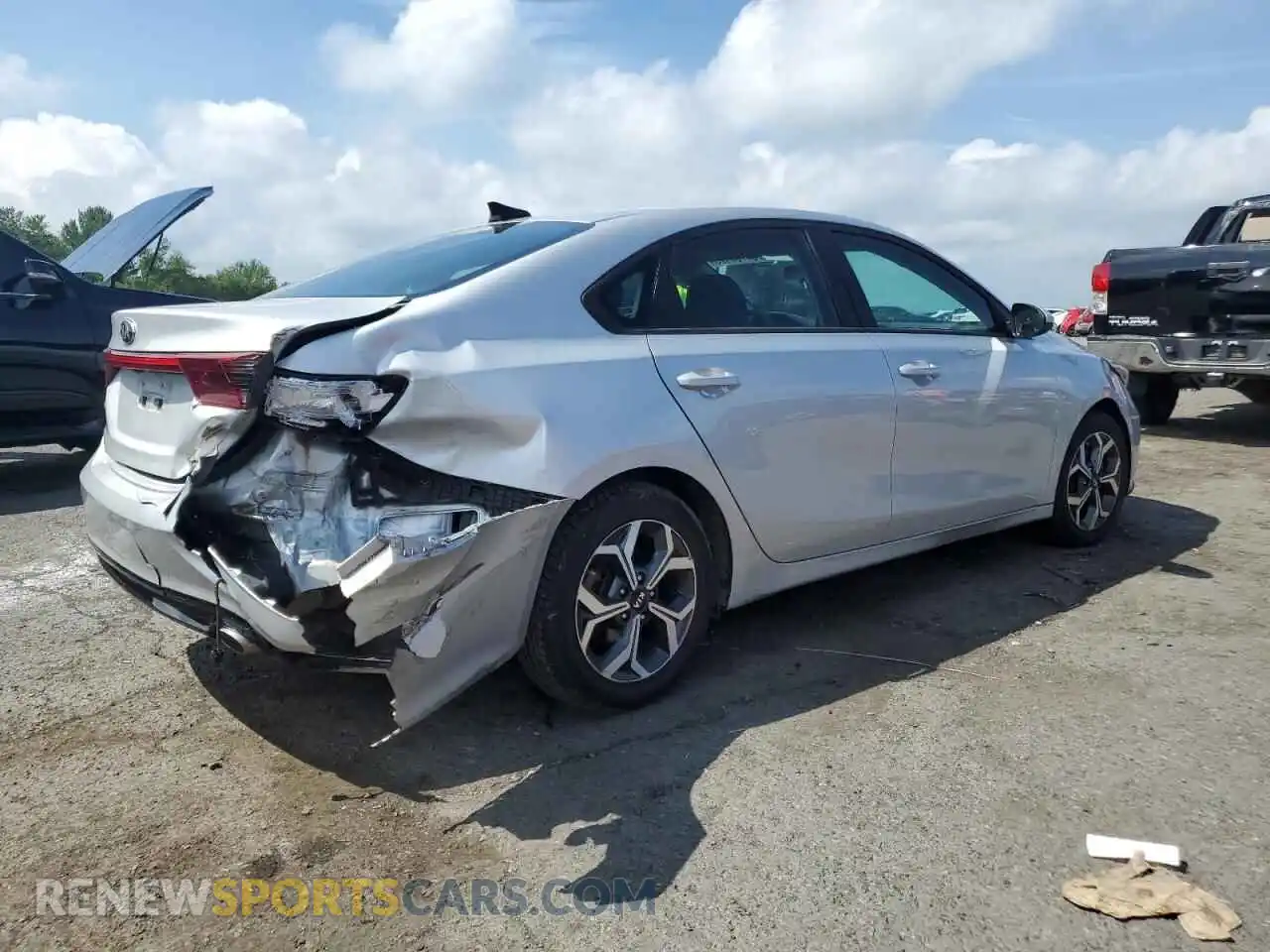 3 Photograph of a damaged car 3KPF24AD6ME386658 KIA FORTE 2021
