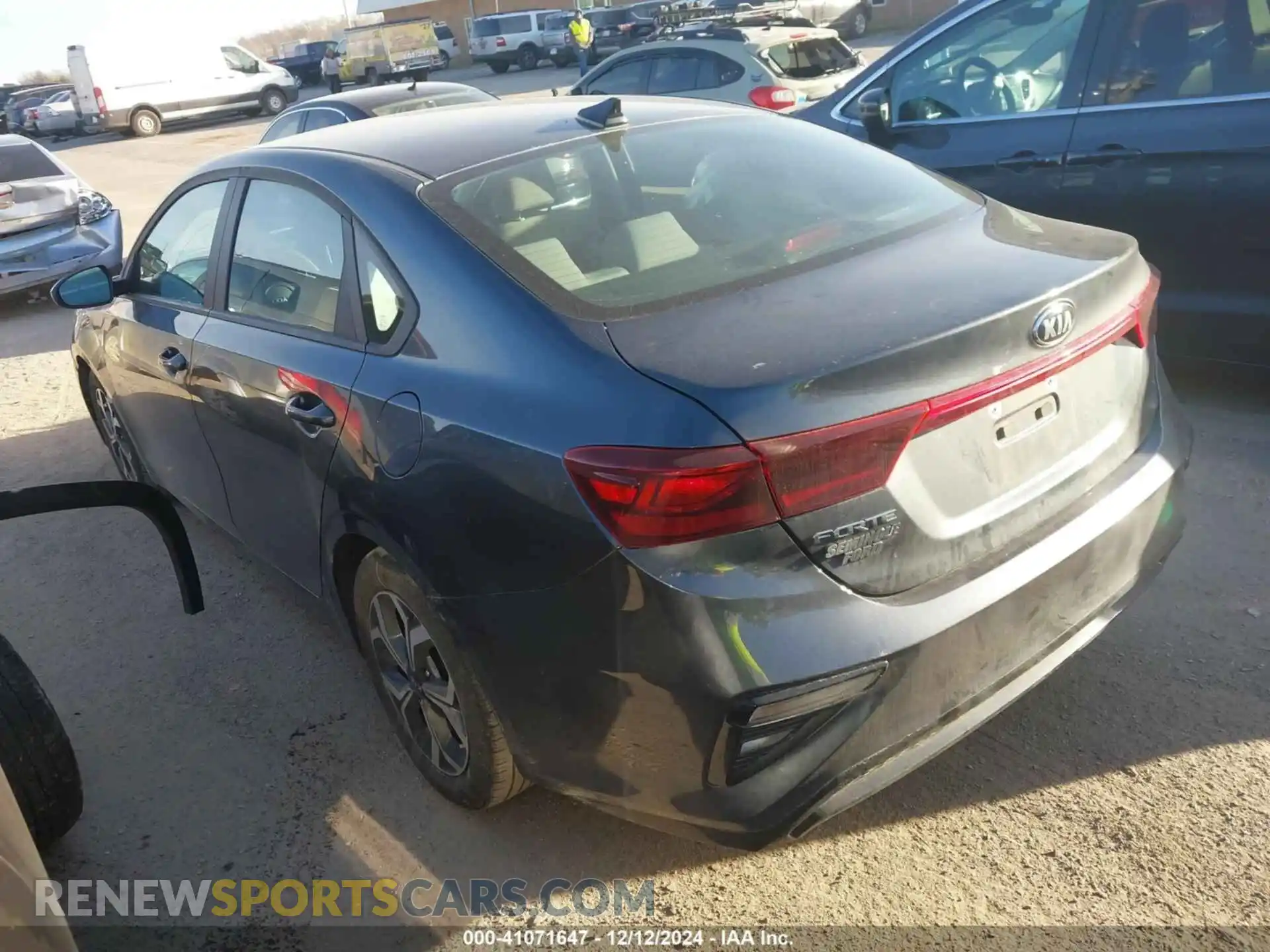 3 Photograph of a damaged car 3KPF24AD6ME396221 KIA FORTE 2021
