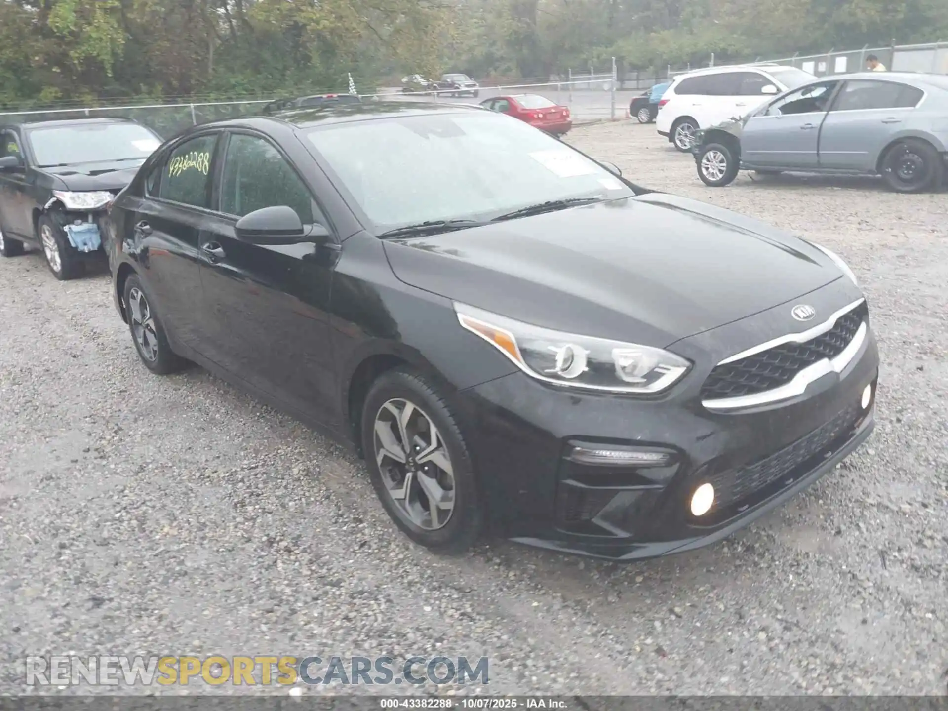 1 Photograph of a damaged car 3KPF24AD7ME281238 KIA FORTE 2021