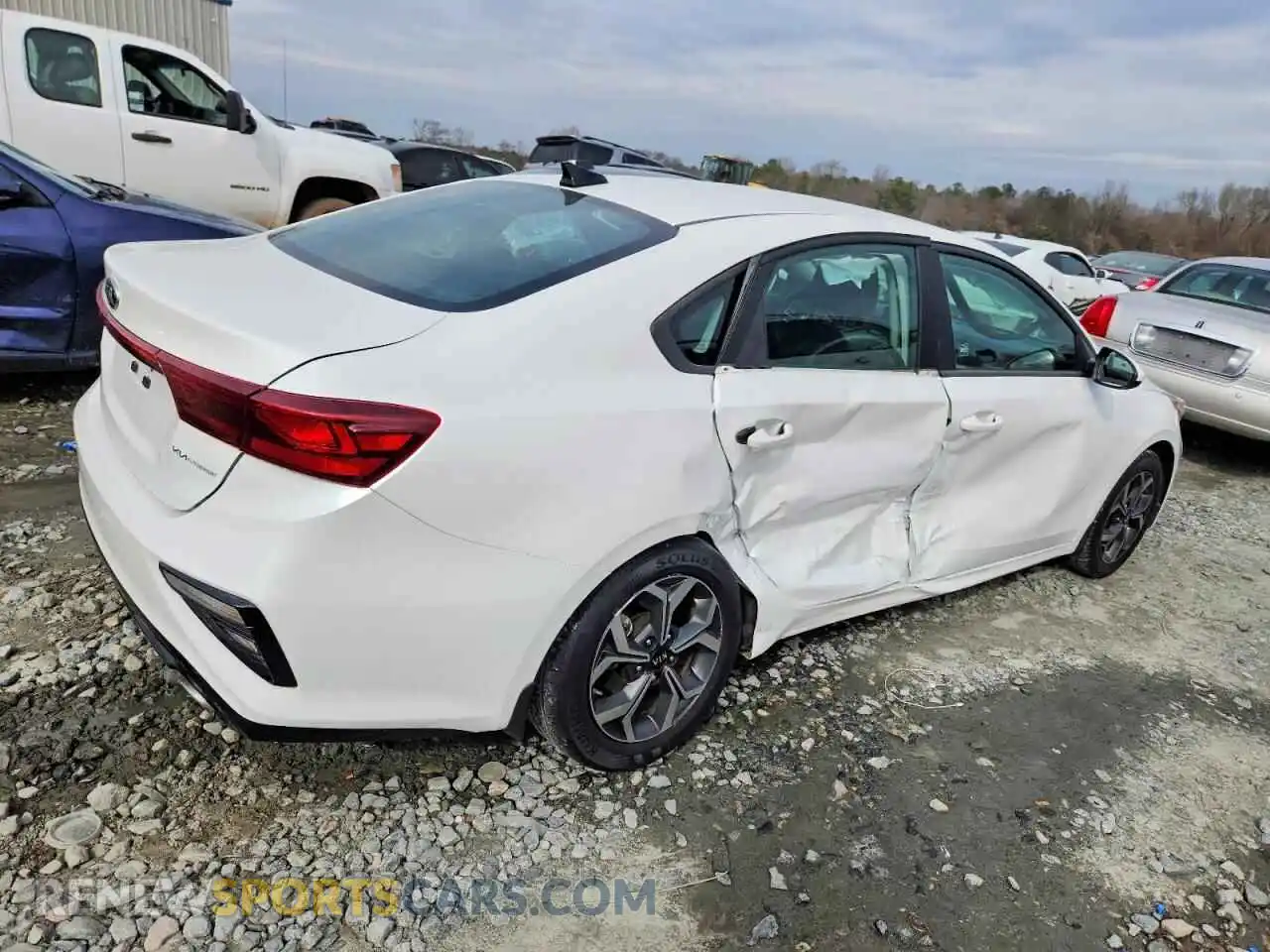 3 Фотография поврежденного автомобиля 3KPF24AD7ME291011 KIA FORTE 2021