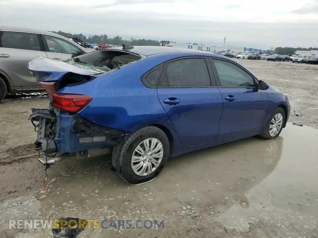 3 Photograph of a damaged car 3KPF24AD7ME291798 KIA FORTE 2021