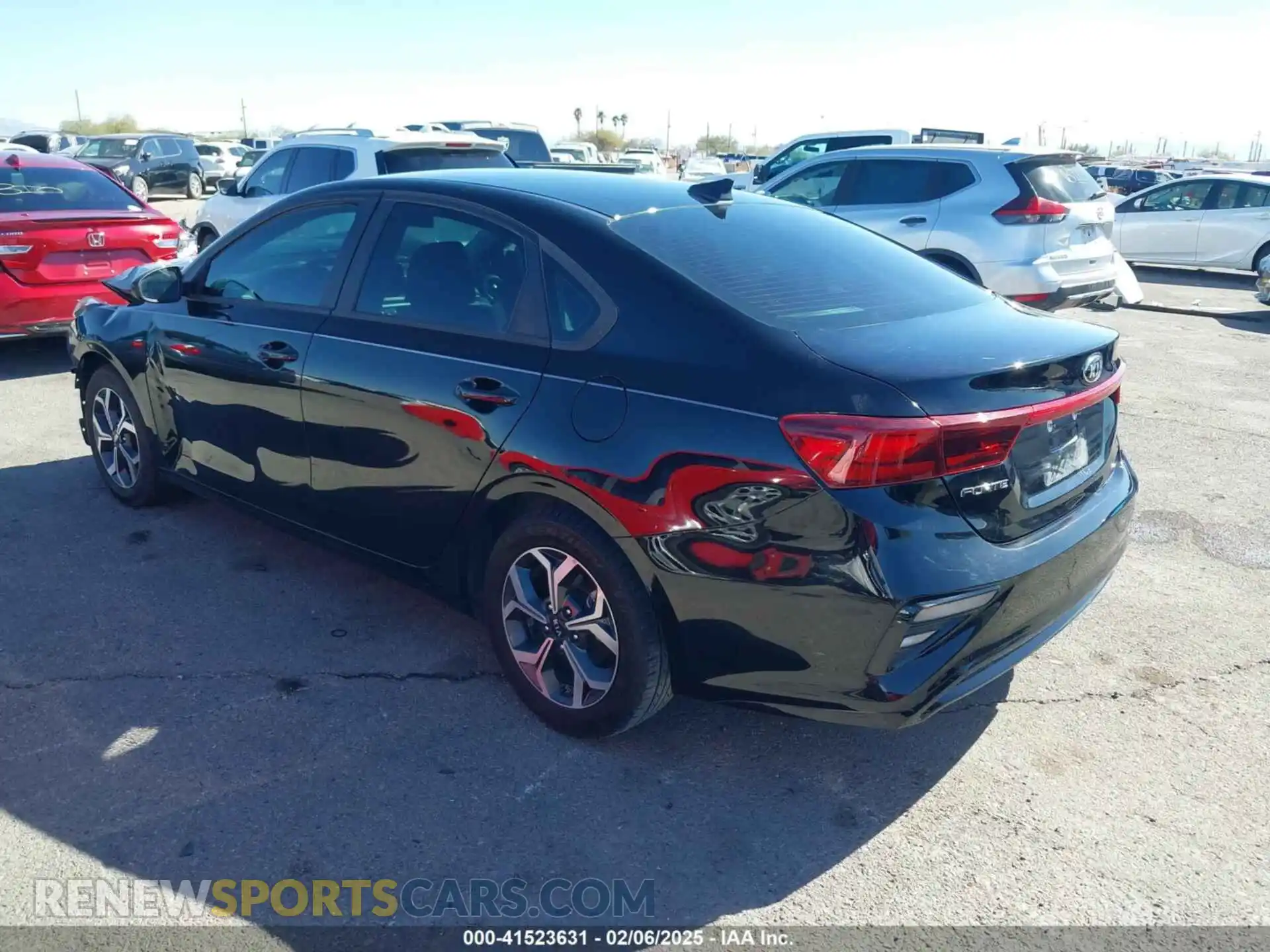 3 Photograph of a damaged car 3KPF24AD7ME299724 KIA FORTE 2021