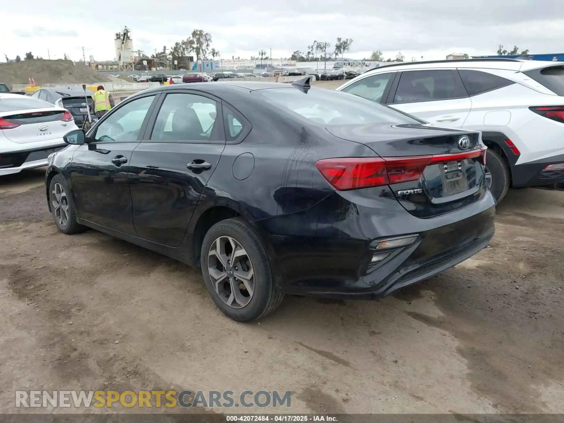3 Photograph of a damaged car 3KPF24AD7ME301603 KIA FORTE 2021