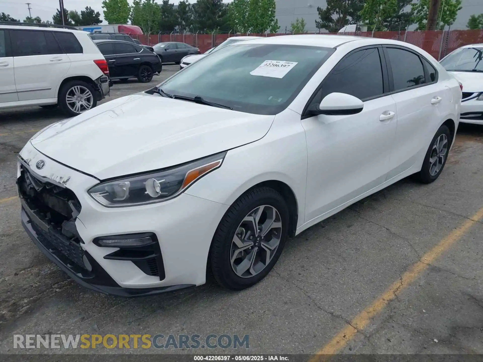 2 Photograph of a damaged car 3KPF24AD7ME305117 KIA FORTE 2021