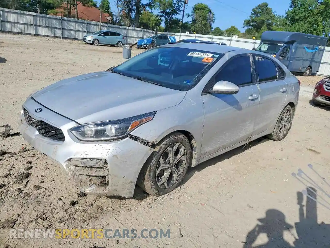 1 Photograph of a damaged car 3KPF24AD7ME325917 KIA FORTE 2021