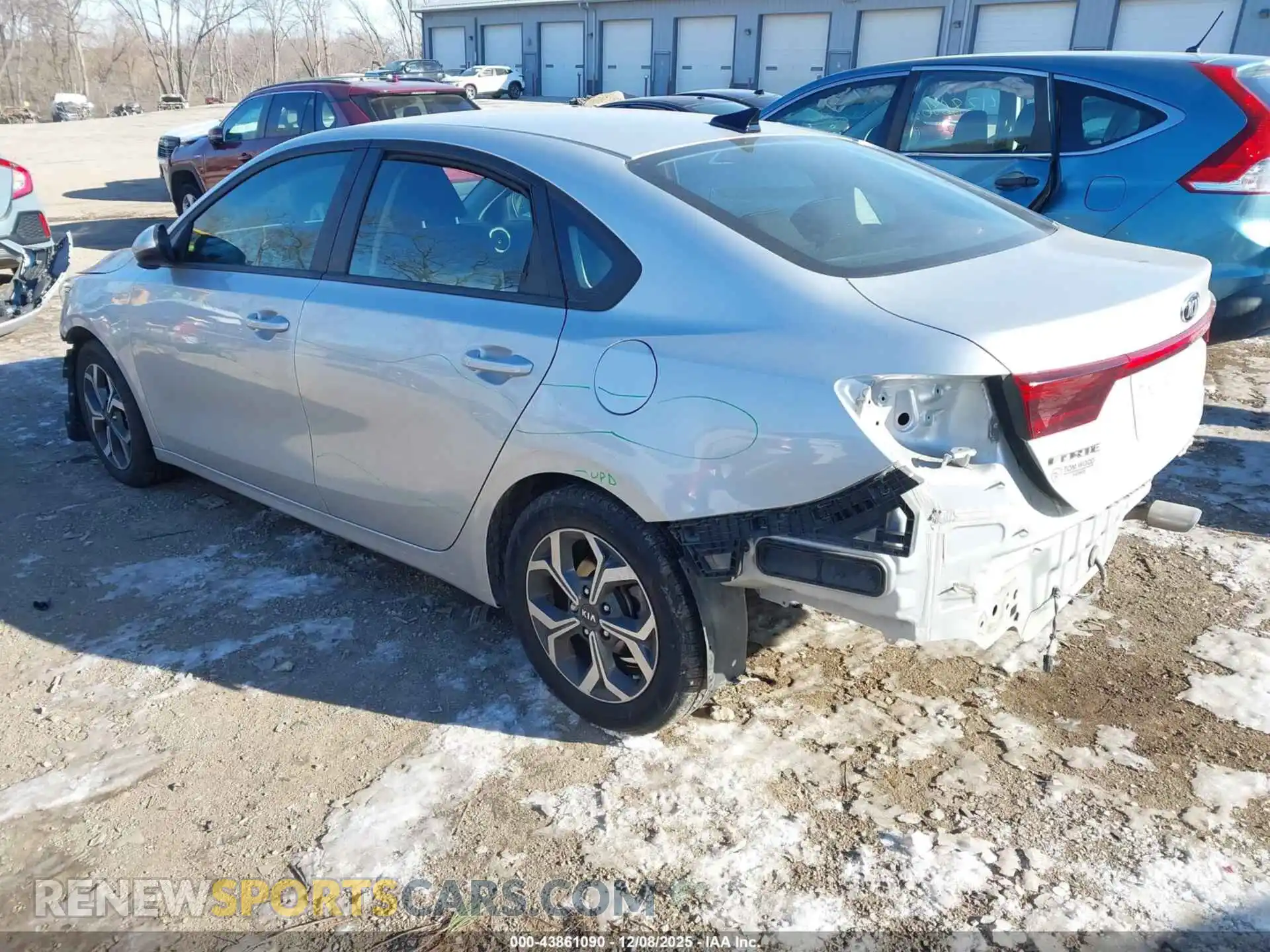 3 Photograph of a damaged car 3KPF24AD7ME333788 KIA FORTE 2021