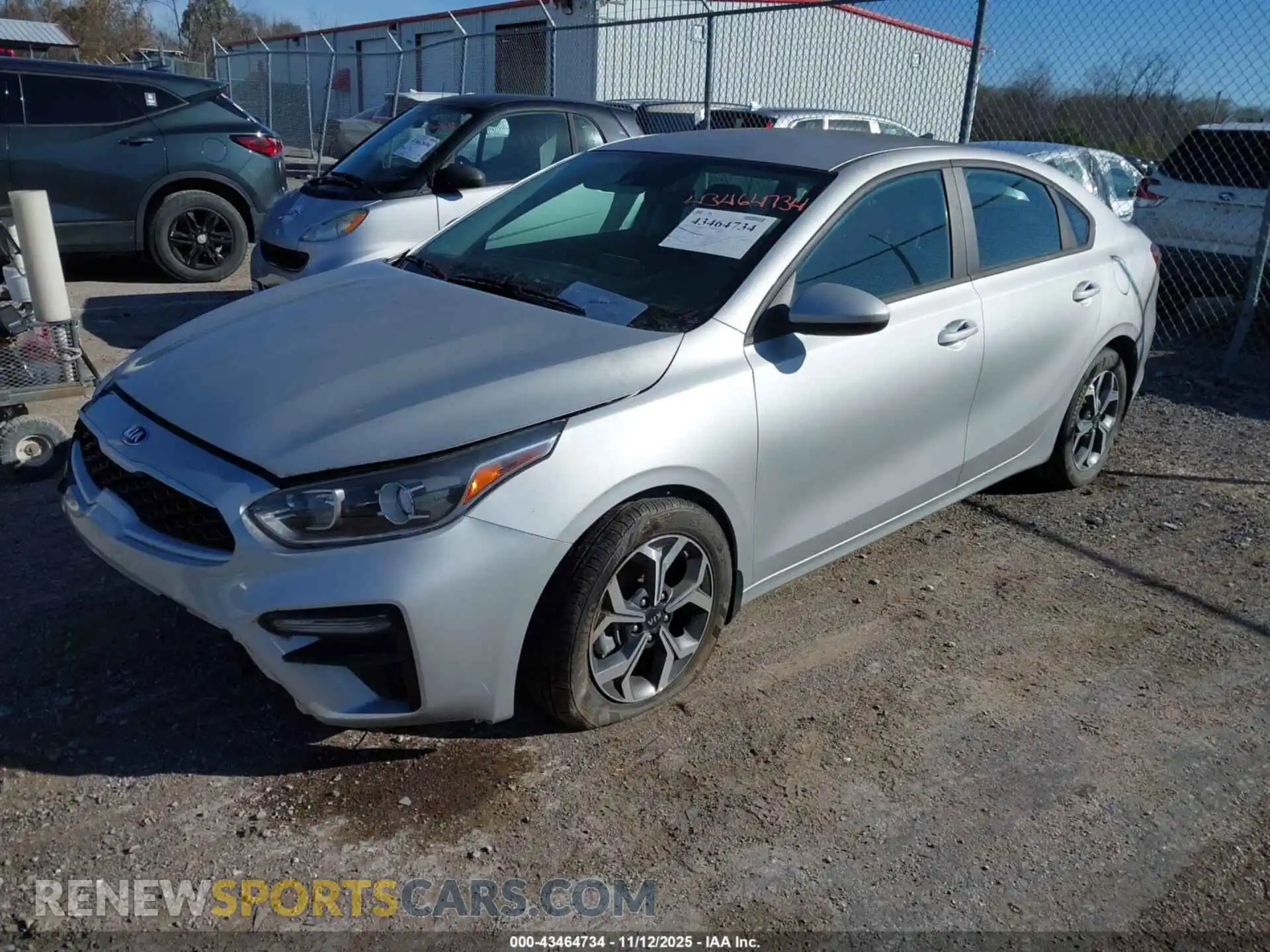 2 fotografías del automóvil dañado 3KPF24AD7ME350865 KIA FORTE 2021