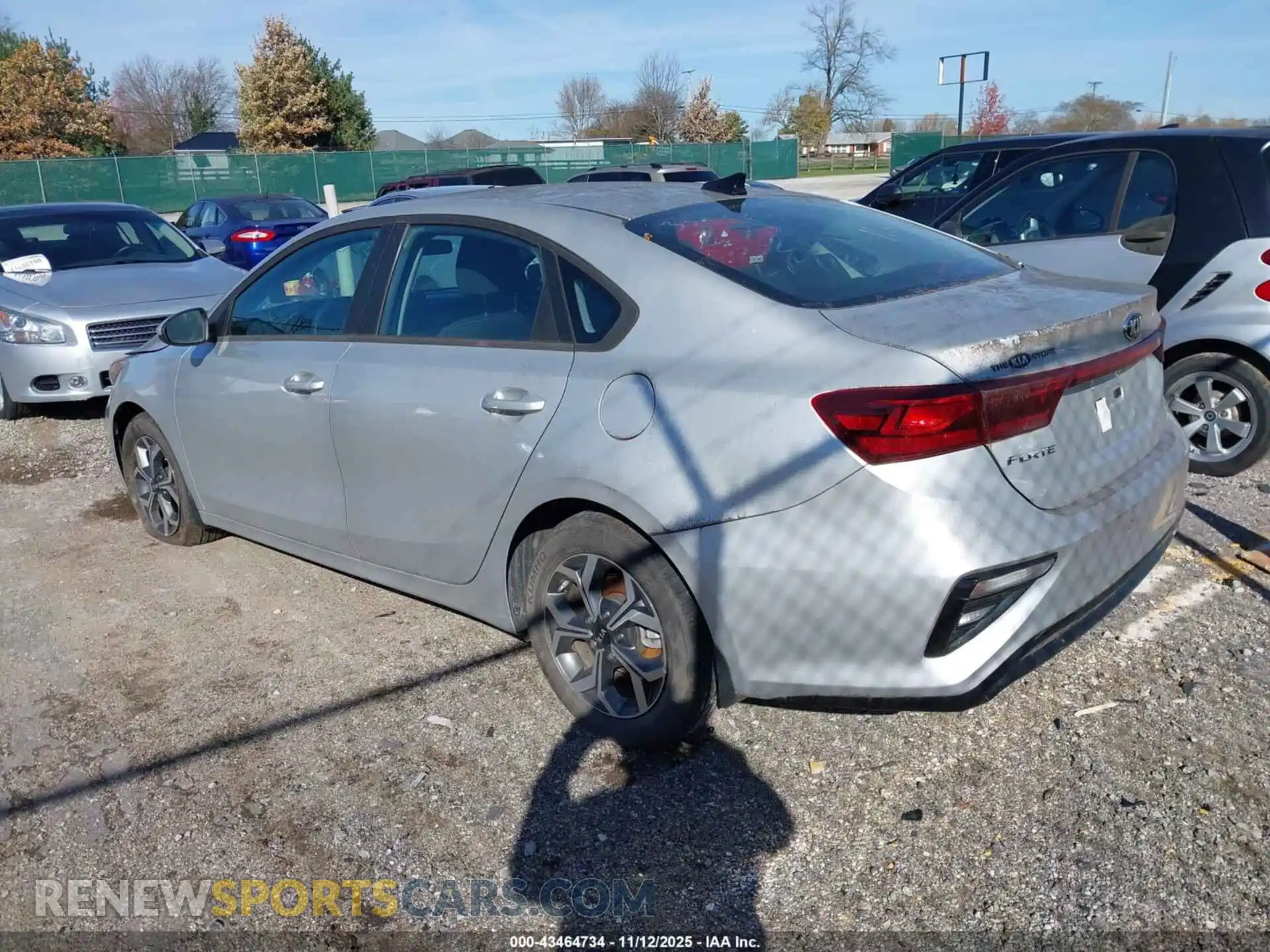 3 fotografías del automóvil dañado 3KPF24AD7ME350865 KIA FORTE 2021