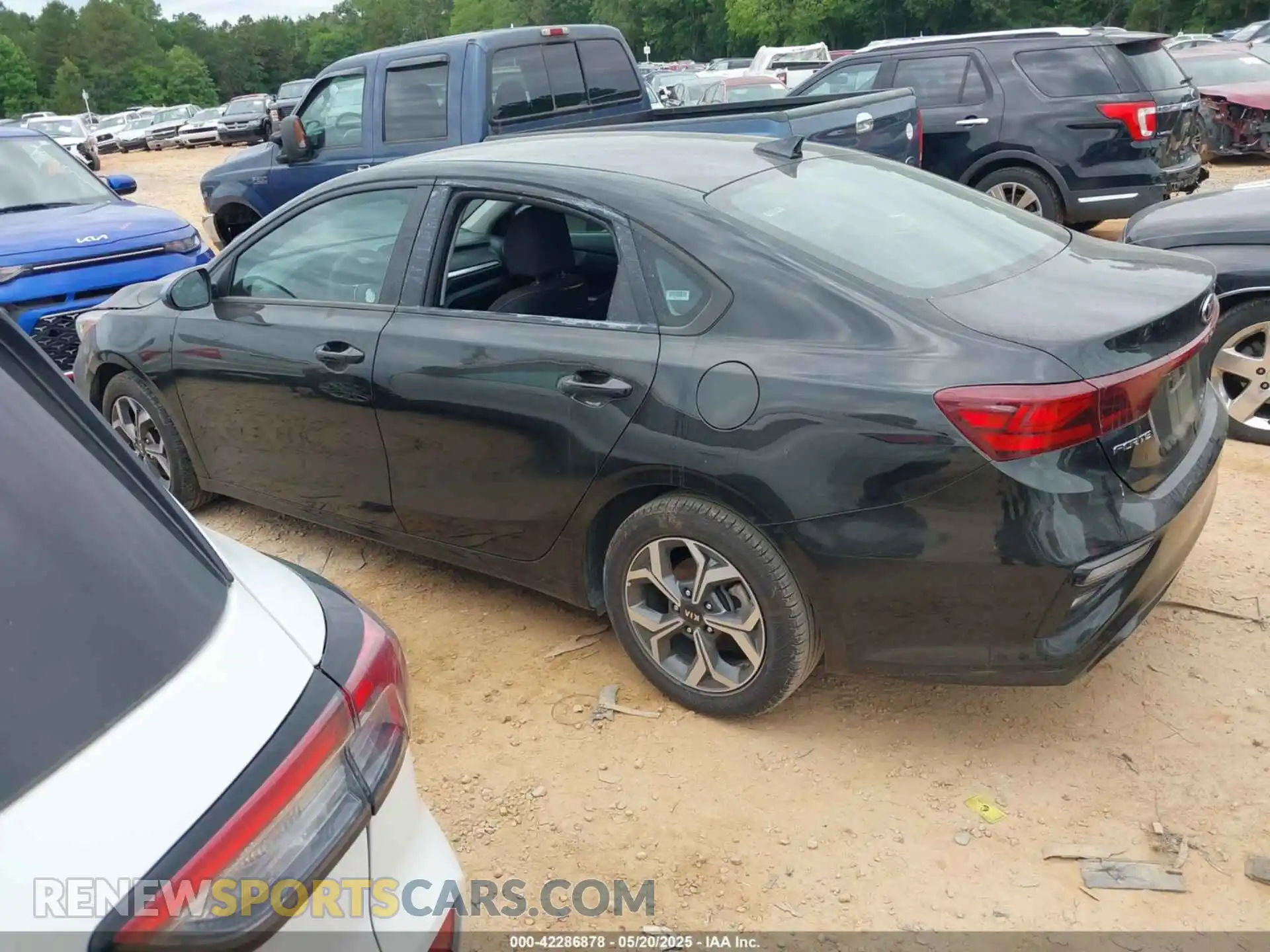 3 Photograph of a damaged car 3KPF24AD7ME355726 KIA FORTE 2021