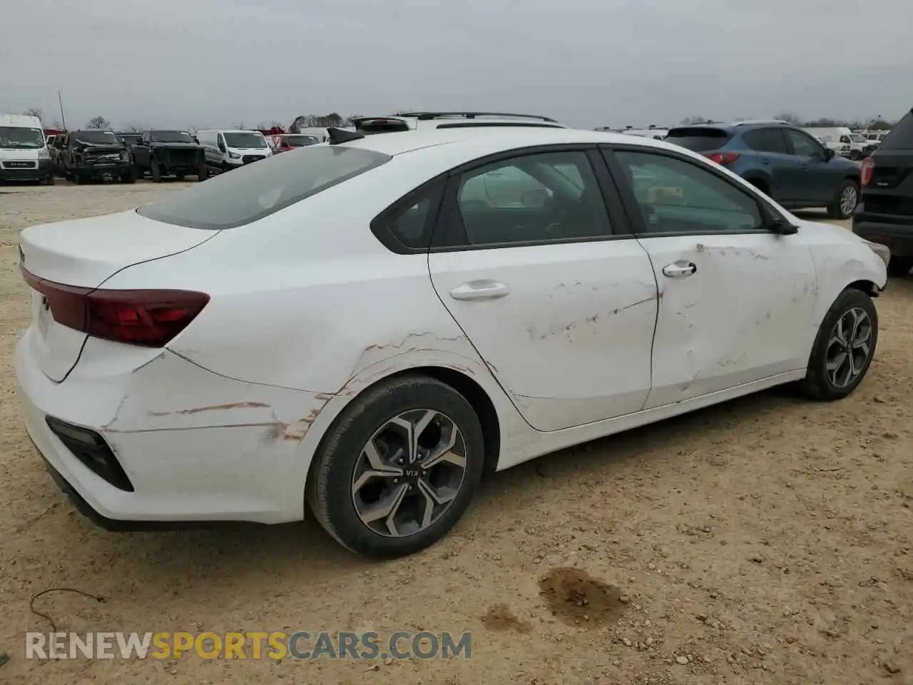 3 fotografías del automóvil dañado 3KPF24AD7ME359565 KIA FORTE 2021