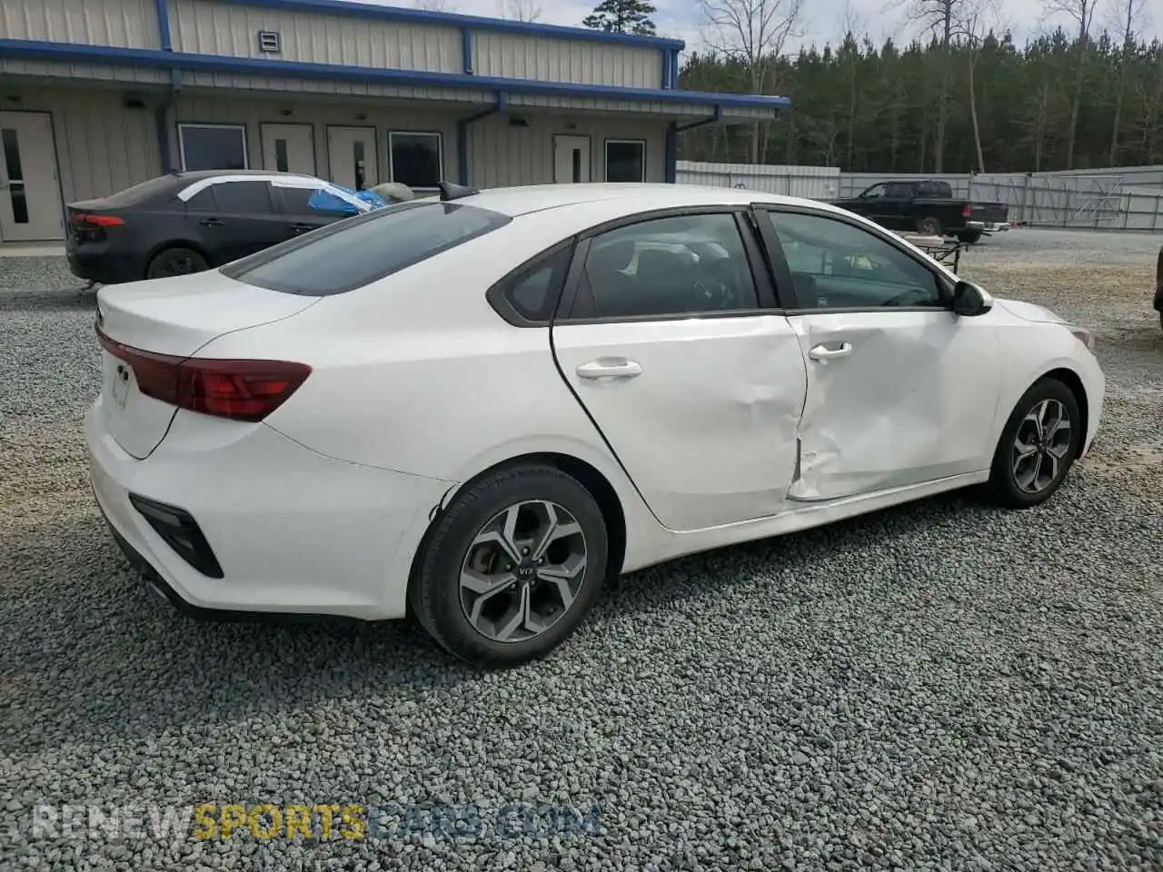 3 Photograph of a damaged car 3KPF24AD7ME384790 KIA FORTE 2021