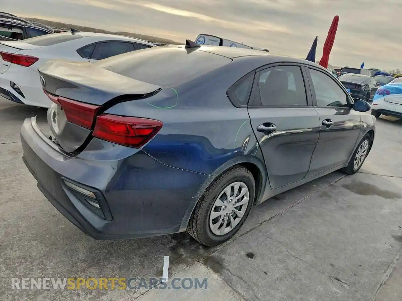 3 Photograph of a damaged car 3KPF24AD7ME388631 KIA FORTE 2021
