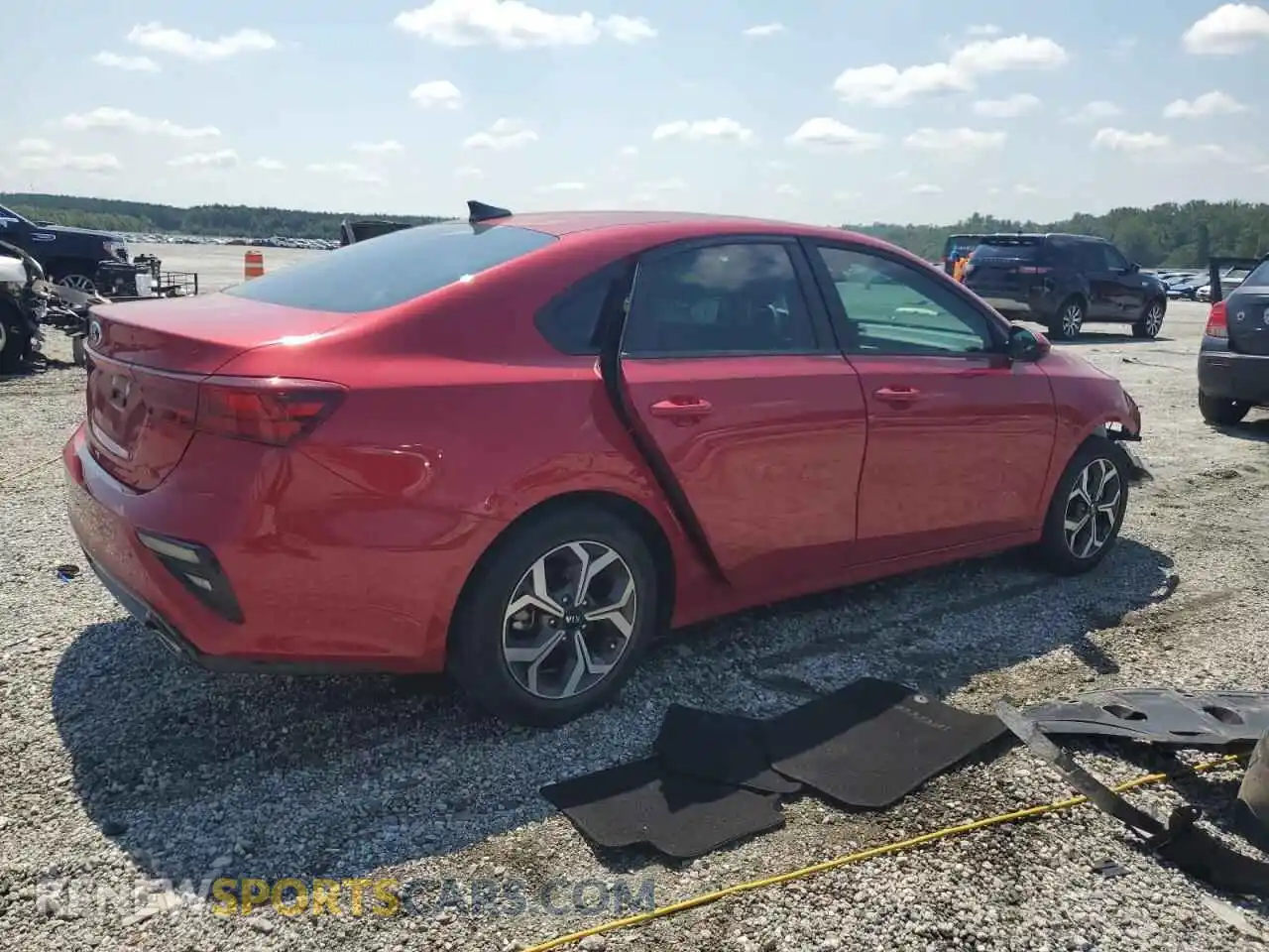 3 Фотография поврежденного автомобиля 3KPF24AD7ME388970 KIA FORTE 2021