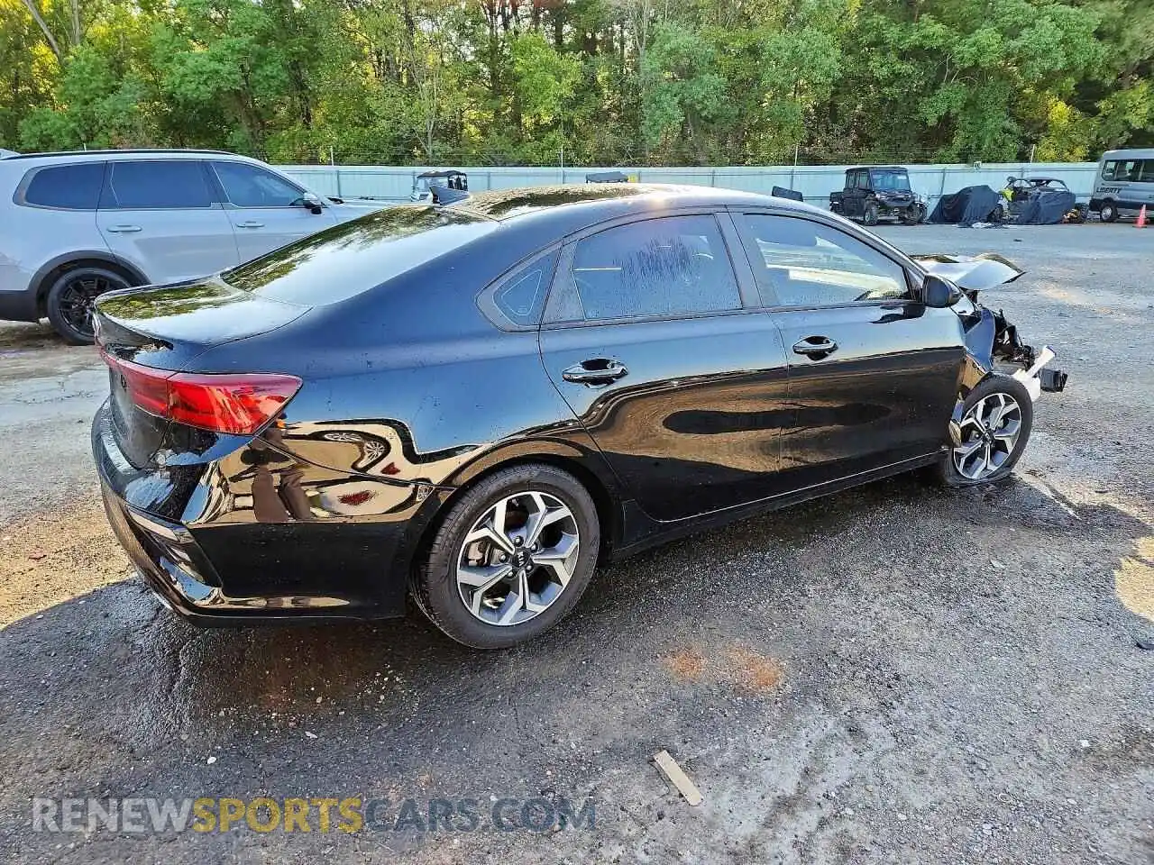 3 fotografías del automóvil dañado 3KPF24AD7ME412152 KIA FORTE 2021