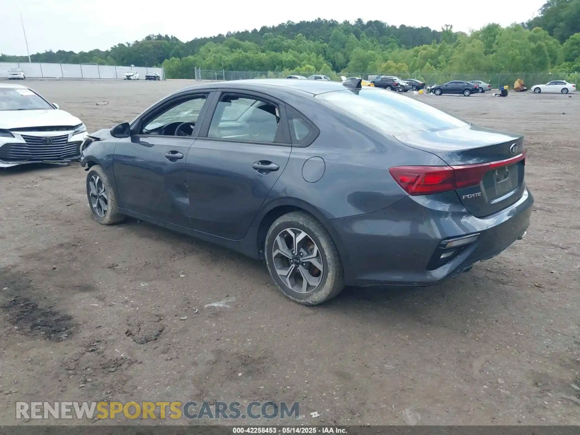 3 Photograph of a damaged car 3KPF24AD8ME266540 KIA FORTE 2021