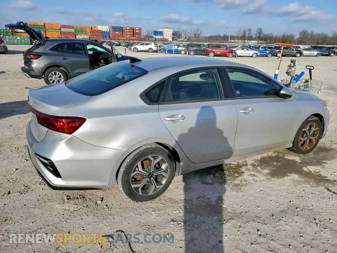 3 Photograph of a damaged car 3KPF24AD8ME271687 KIA FORTE 2021