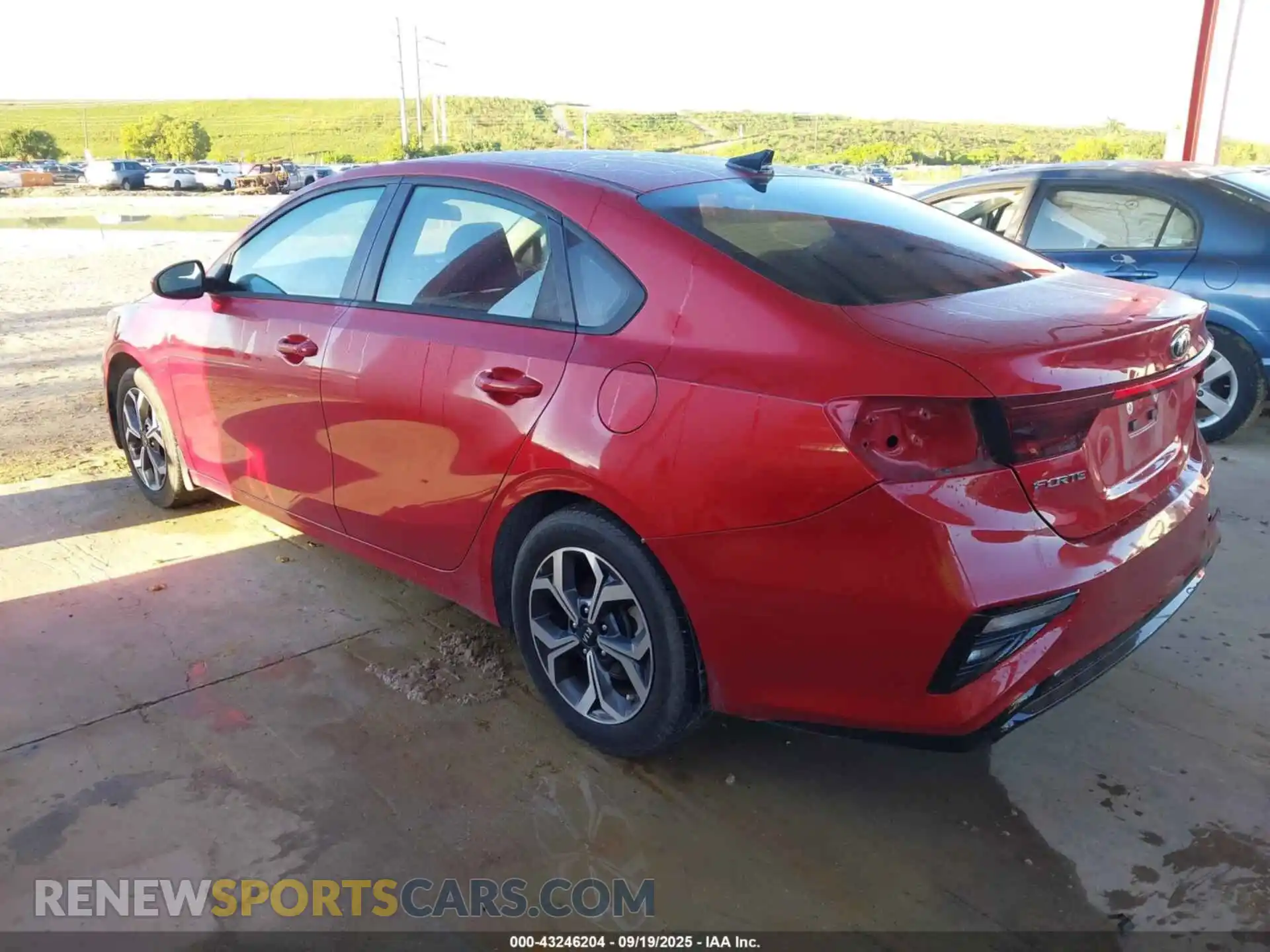 3 fotografías del automóvil dañado 3KPF24AD8ME277425 KIA FORTE 2021