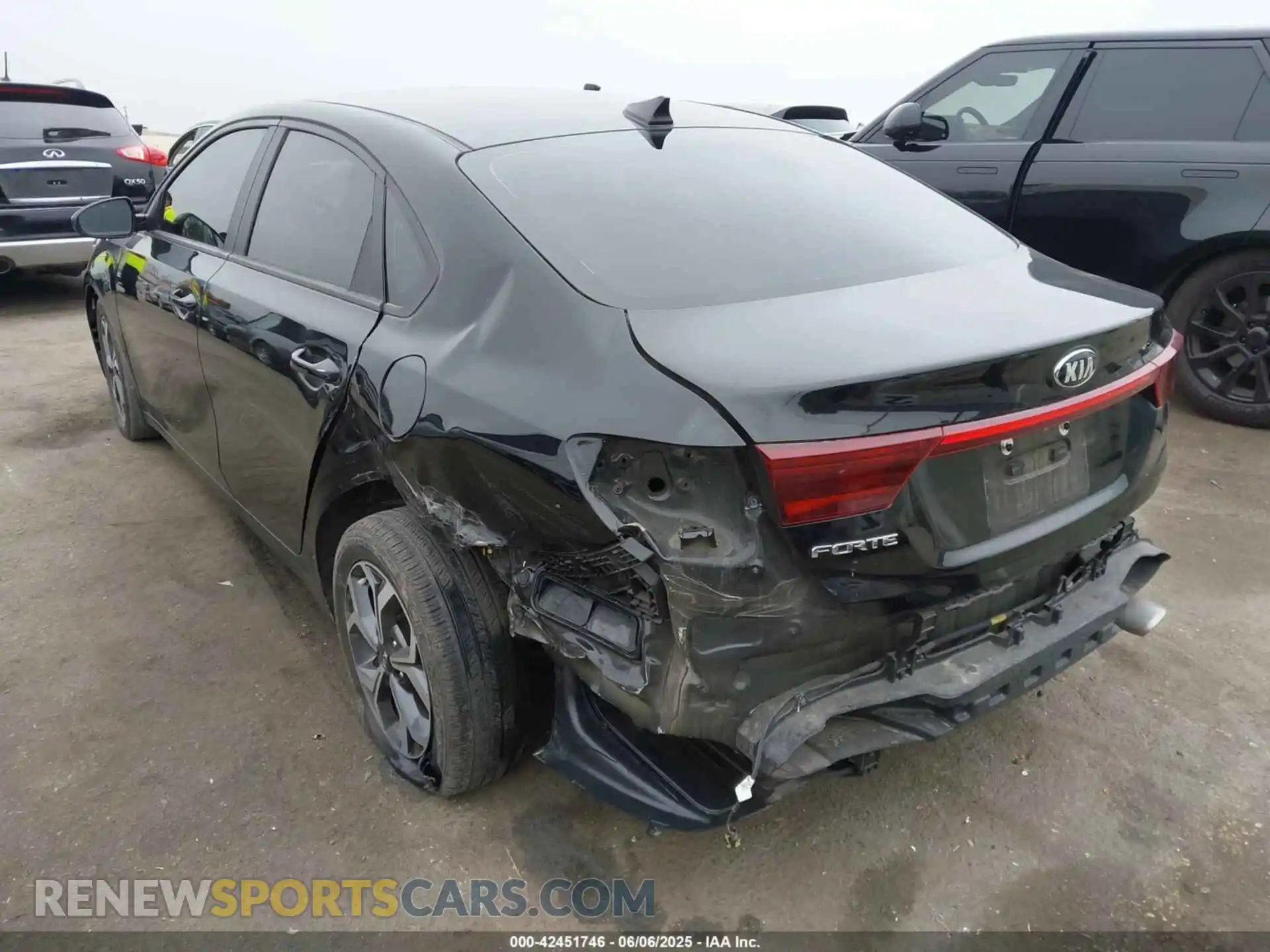 3 Photograph of a damaged car 3KPF24AD8ME284245 KIA FORTE 2021