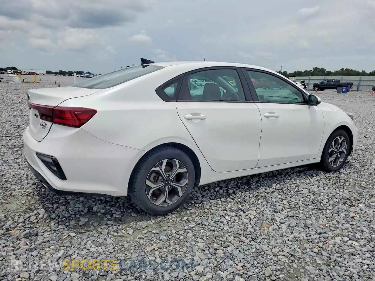 3 Фотография поврежденного автомобиля 3KPF24AD8ME299912 KIA FORTE 2021