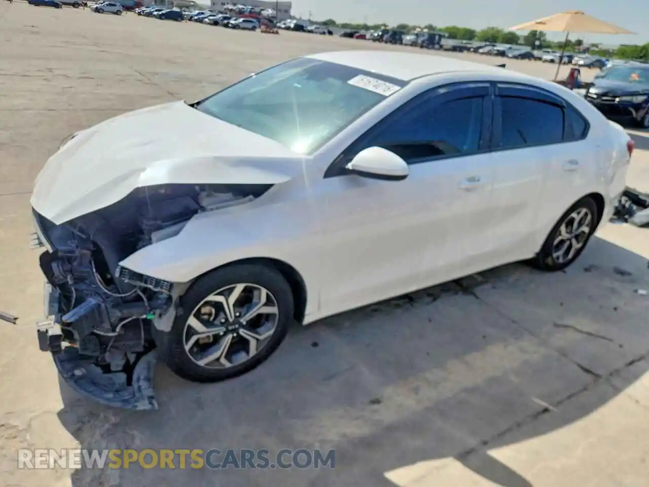 1 Photograph of a damaged car 3KPF24AD8ME305420 KIA FORTE 2021