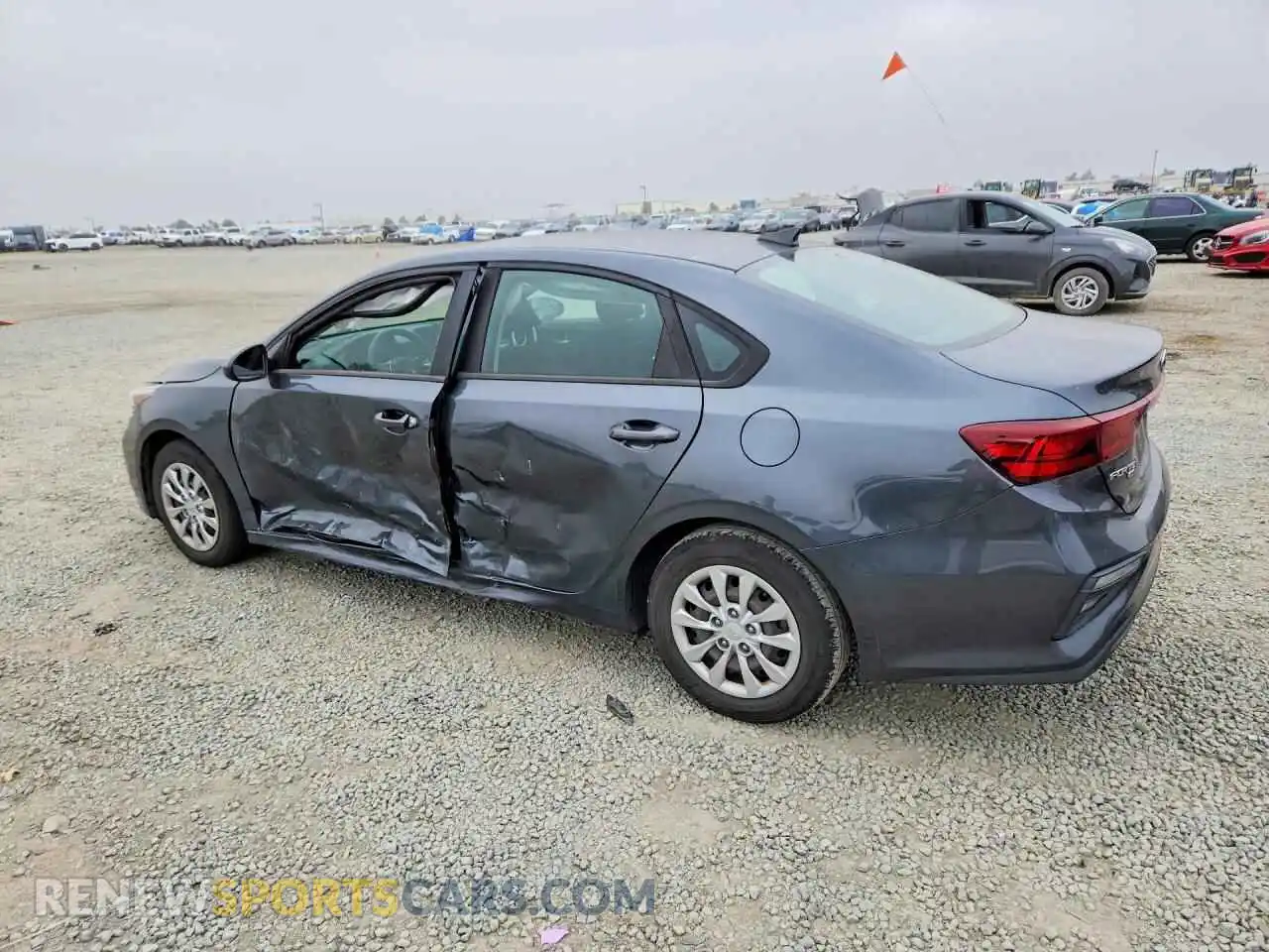 2 Фотография поврежденного автомобиля 3KPF24AD8ME356447 KIA FORTE 2021