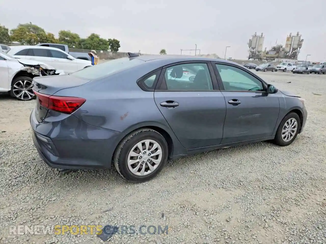 3 Фотография поврежденного автомобиля 3KPF24AD8ME356447 KIA FORTE 2021