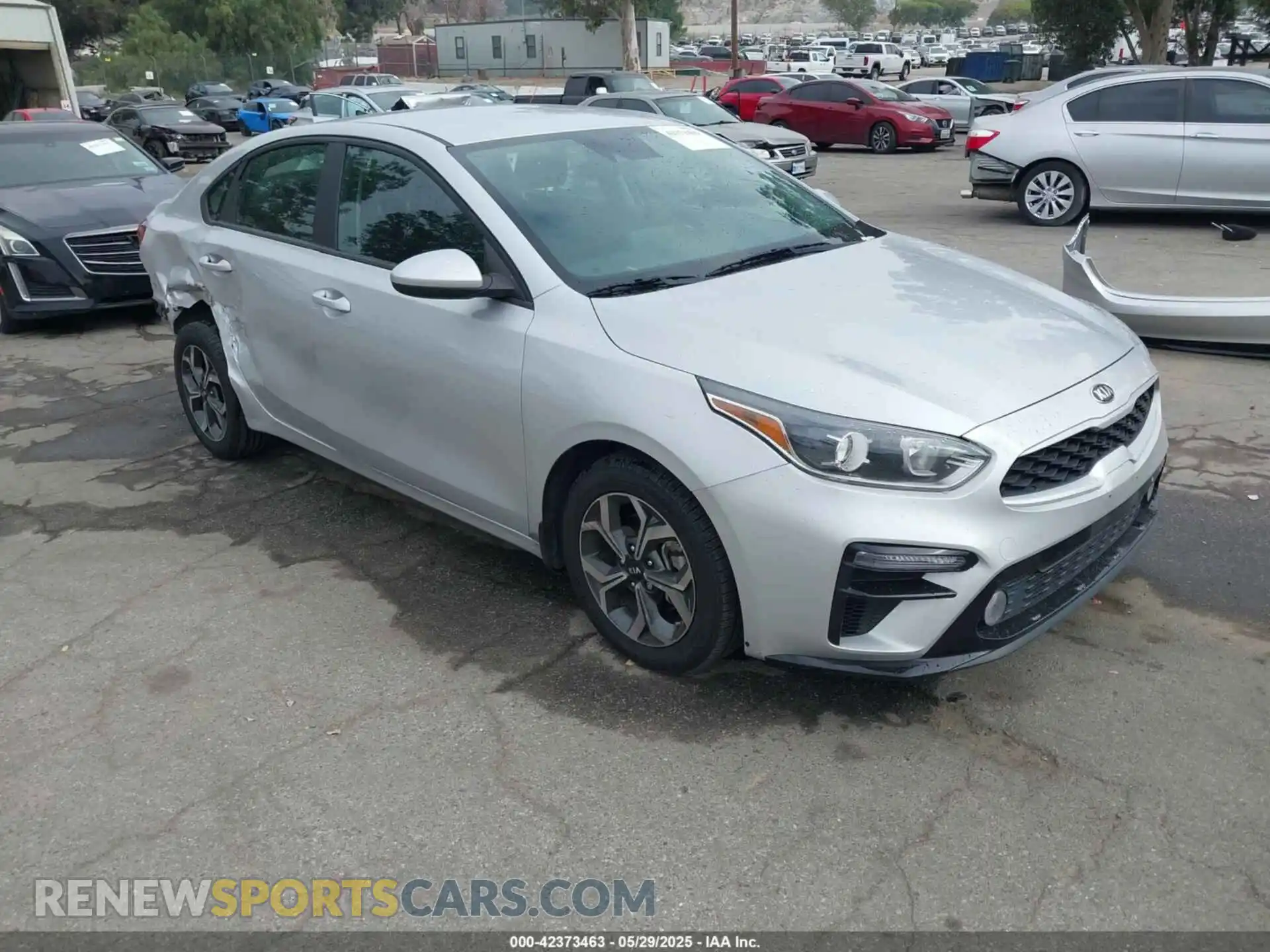 1 Photograph of a damaged car 3KPF24AD8ME387780 KIA FORTE 2021