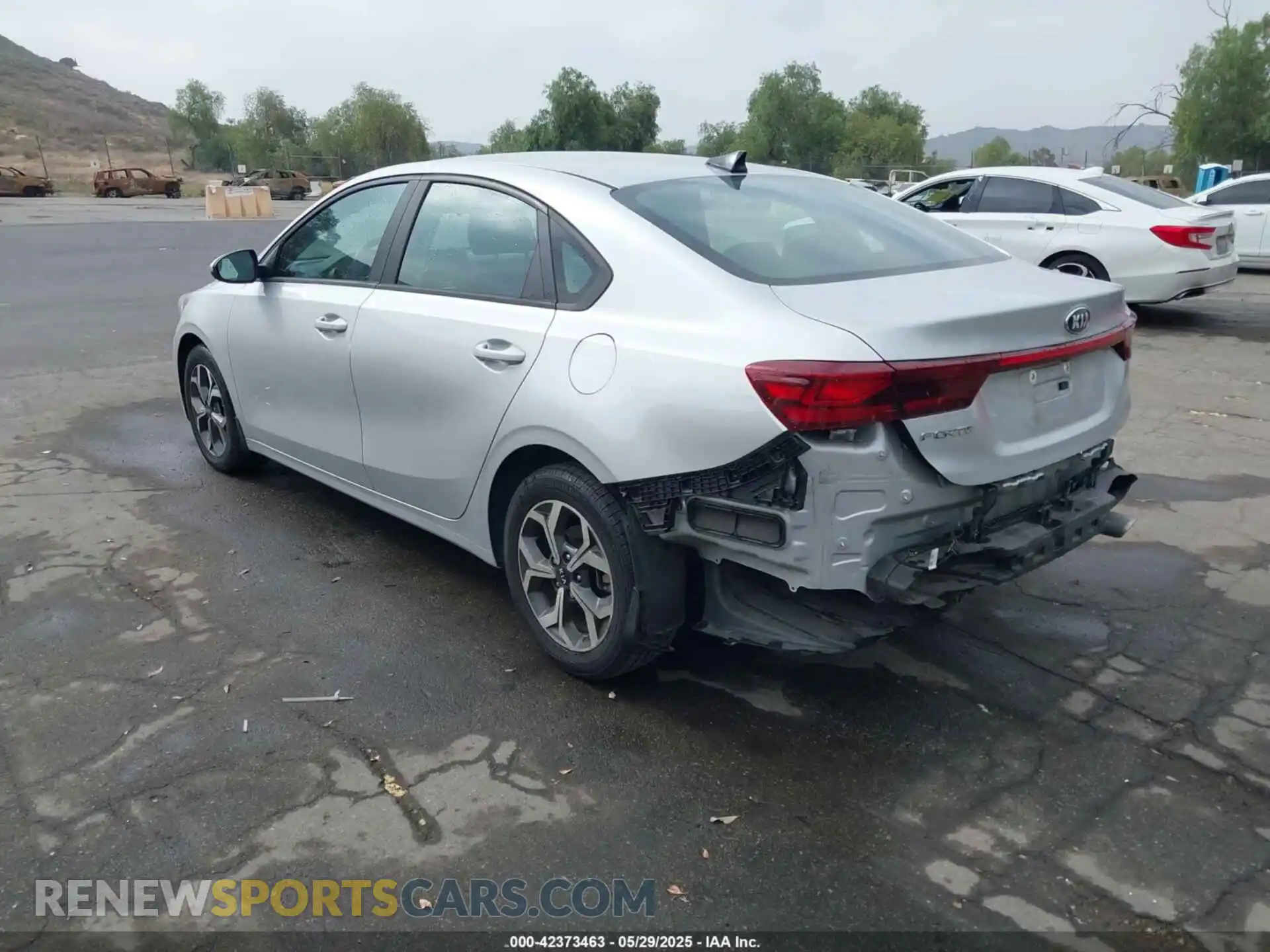 3 Photograph of a damaged car 3KPF24AD8ME387780 KIA FORTE 2021