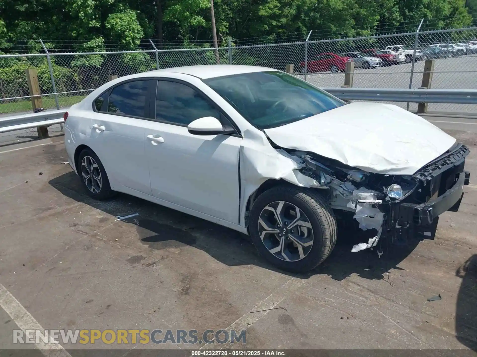 1 Photograph of a damaged car 3KPF24AD8ME394275 KIA FORTE 2021
