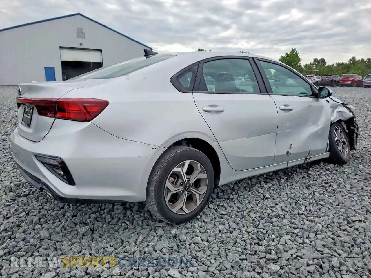 3 fotografías del automóvil dañado 3KPF24AD8ME414766 KIA FORTE 2021