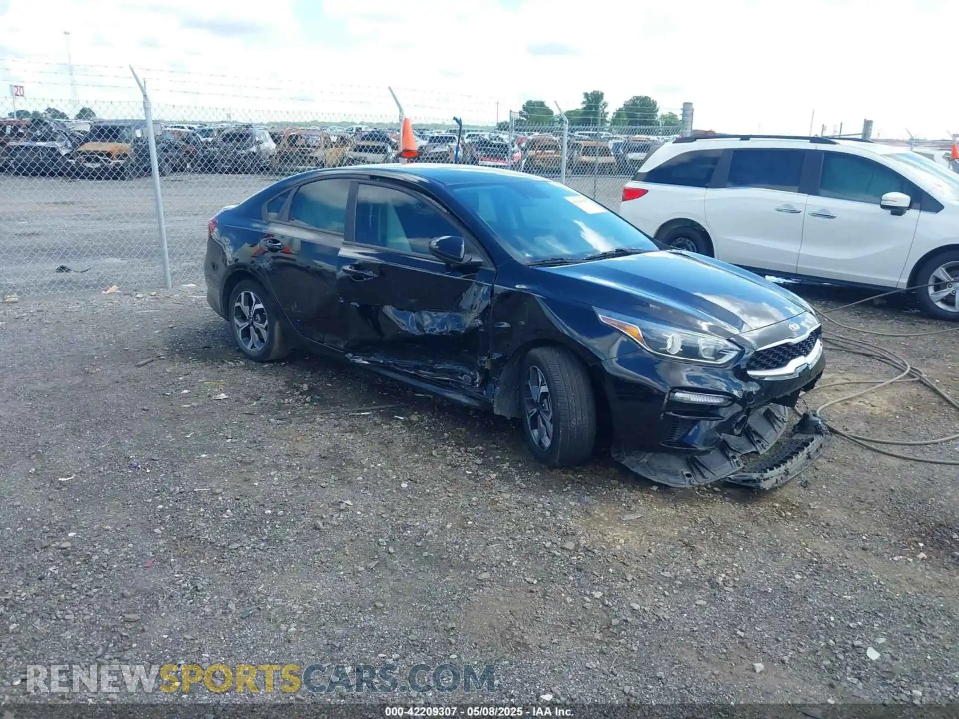 1 Фотография поврежденного автомобиля 3KPF24AD9ME264604 KIA FORTE 2021