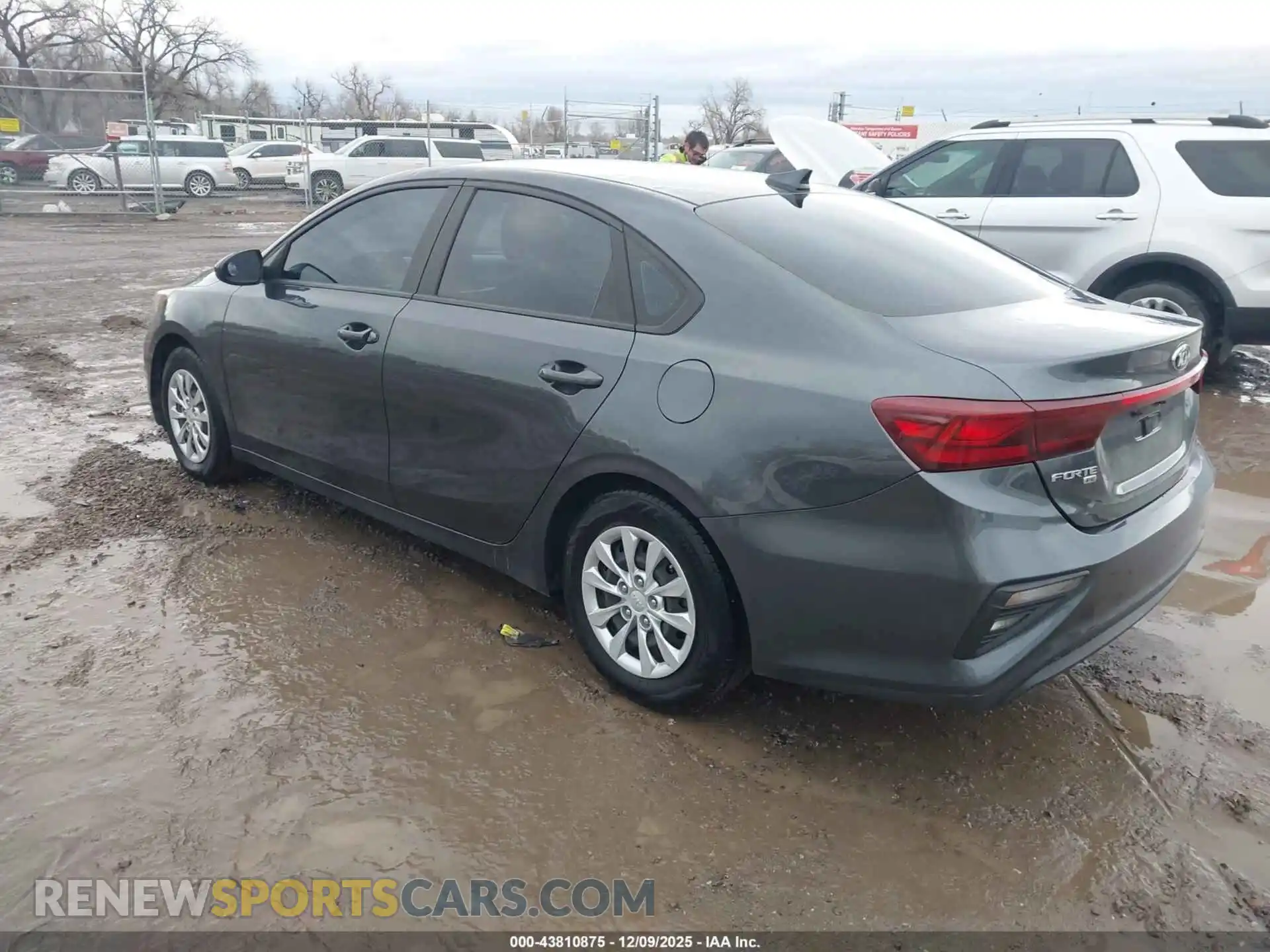 3 Photograph of a damaged car 3KPF24AD9ME265879 KIA FORTE 2021