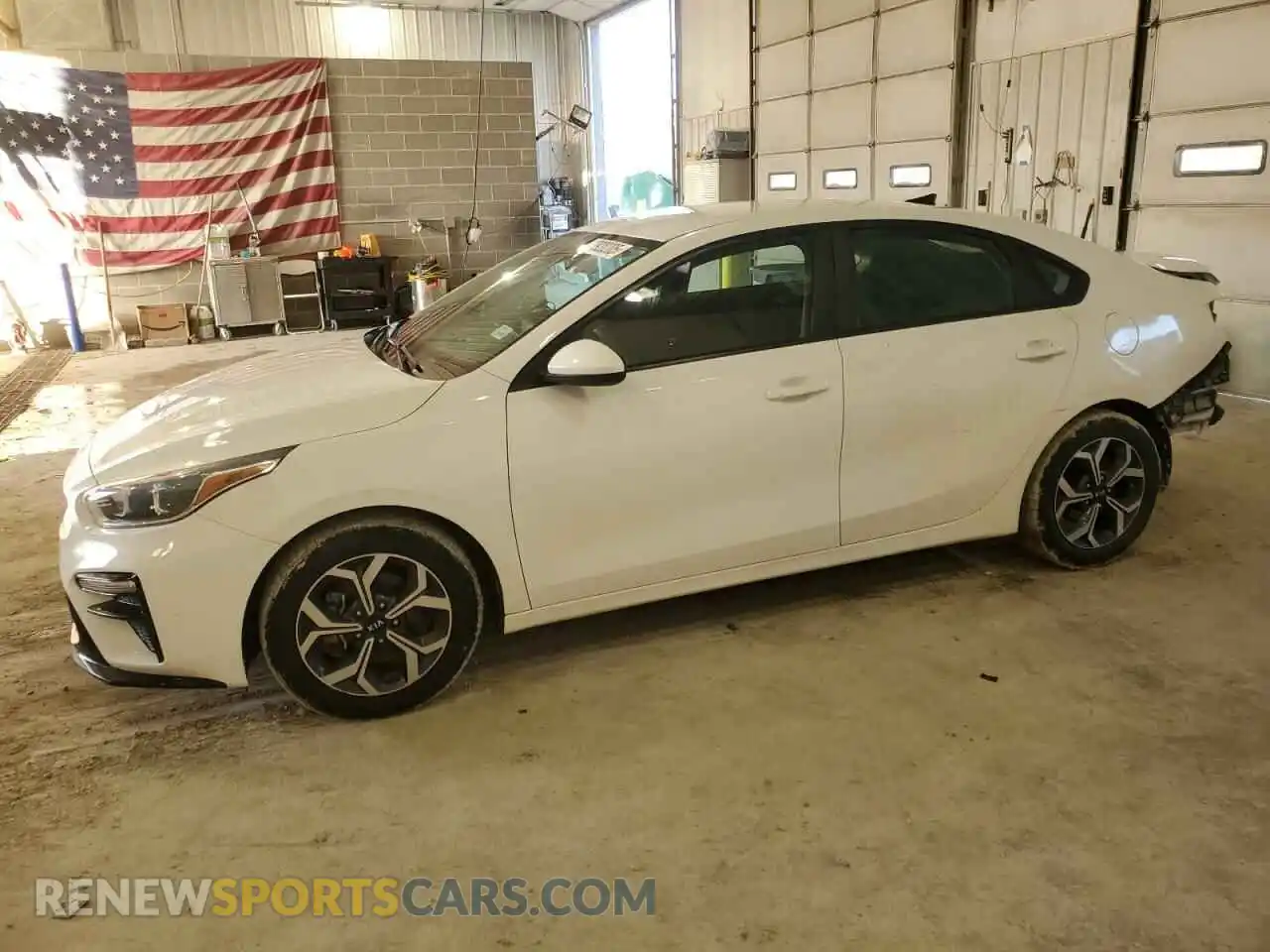 1 Photograph of a damaged car 3KPF24AD9ME268958 KIA FORTE 2021