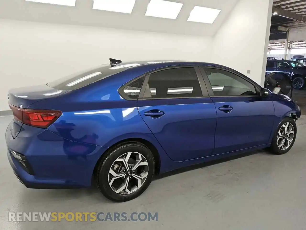 3 Photograph of a damaged car 3KPF24AD9ME316135 KIA FORTE 2021