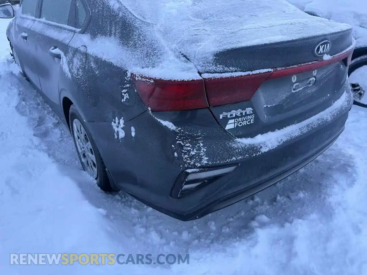 2 Photograph of a damaged car 3KPF24AD9ME316913 KIA FORTE 2021